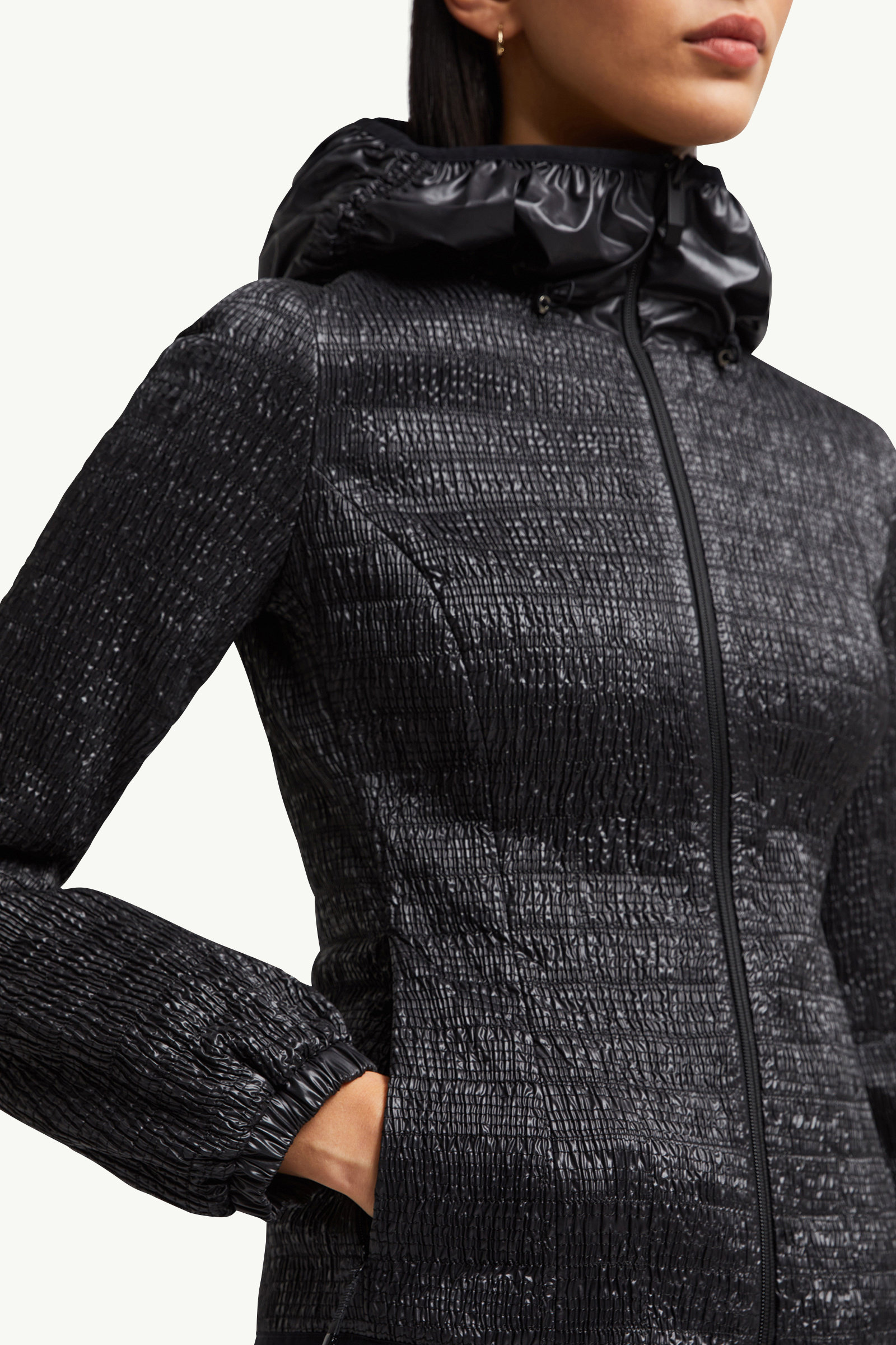Giacca a vento Yville con ruches e cappuccio Donna Nero Moncler 5