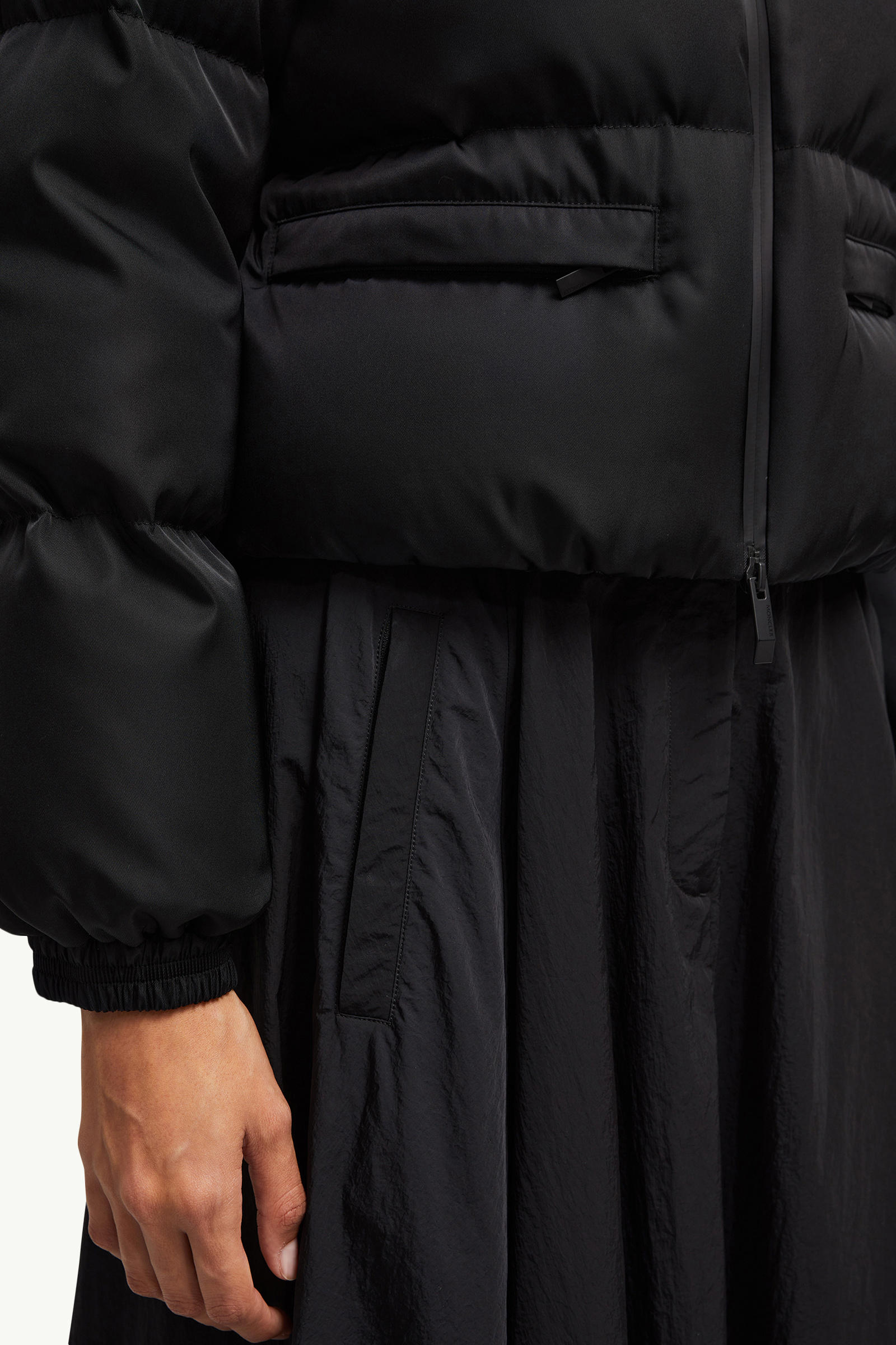 Vissec kurze Daunenjacke Damen Schwarz Moncler 6