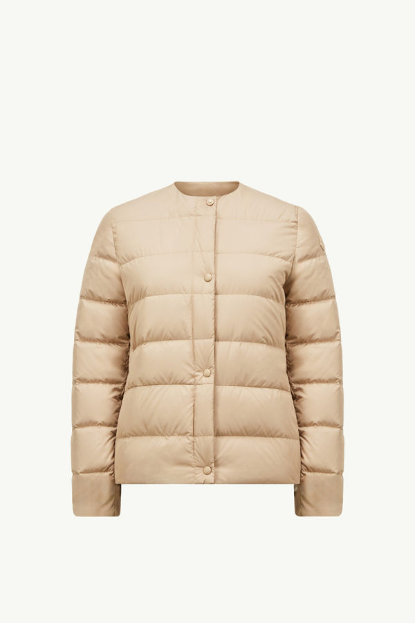 https://moncler-cdn.thron.com/api/v1/content-delivery/shares/dpx6uv/contents/K10931A00053596ZR236_F/image/K10931A00053596ZR236_F