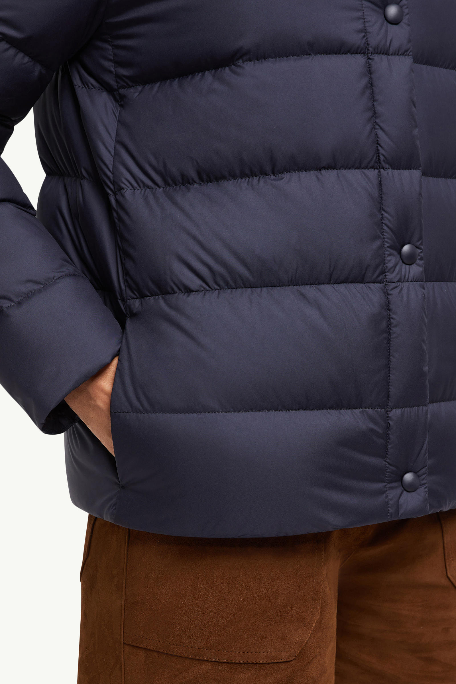 Gerbe kurze Daunenjacke Damen Navyblau Moncler 5