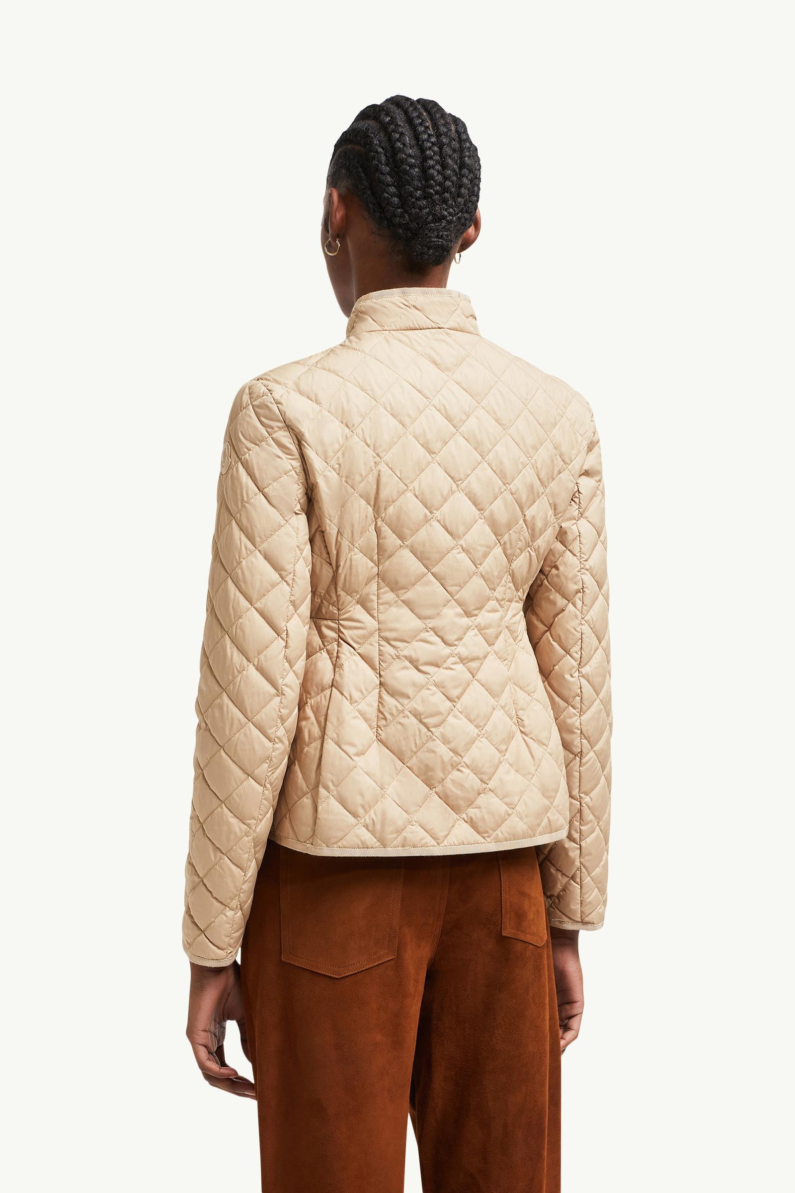 【MONCLER】EPIN ダイヤモンドキルト ダウン スリムウエスト MONCLER】EPIN ダイヤモンドキルト ダウン スリムウエスト