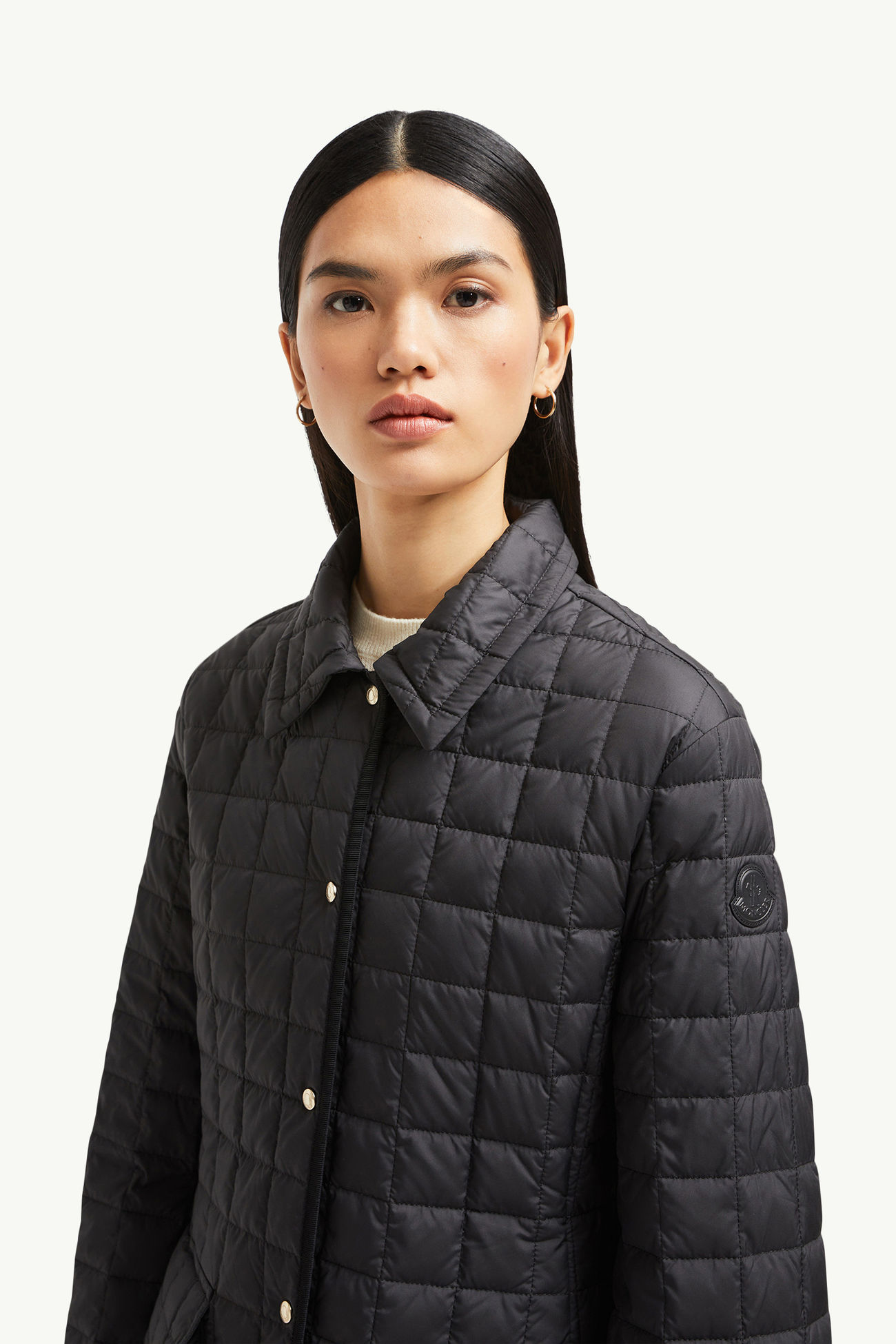 Epinal 스퀘어 퀼팅 다운 셔츠 재킷 여성 블랙 Moncler 1