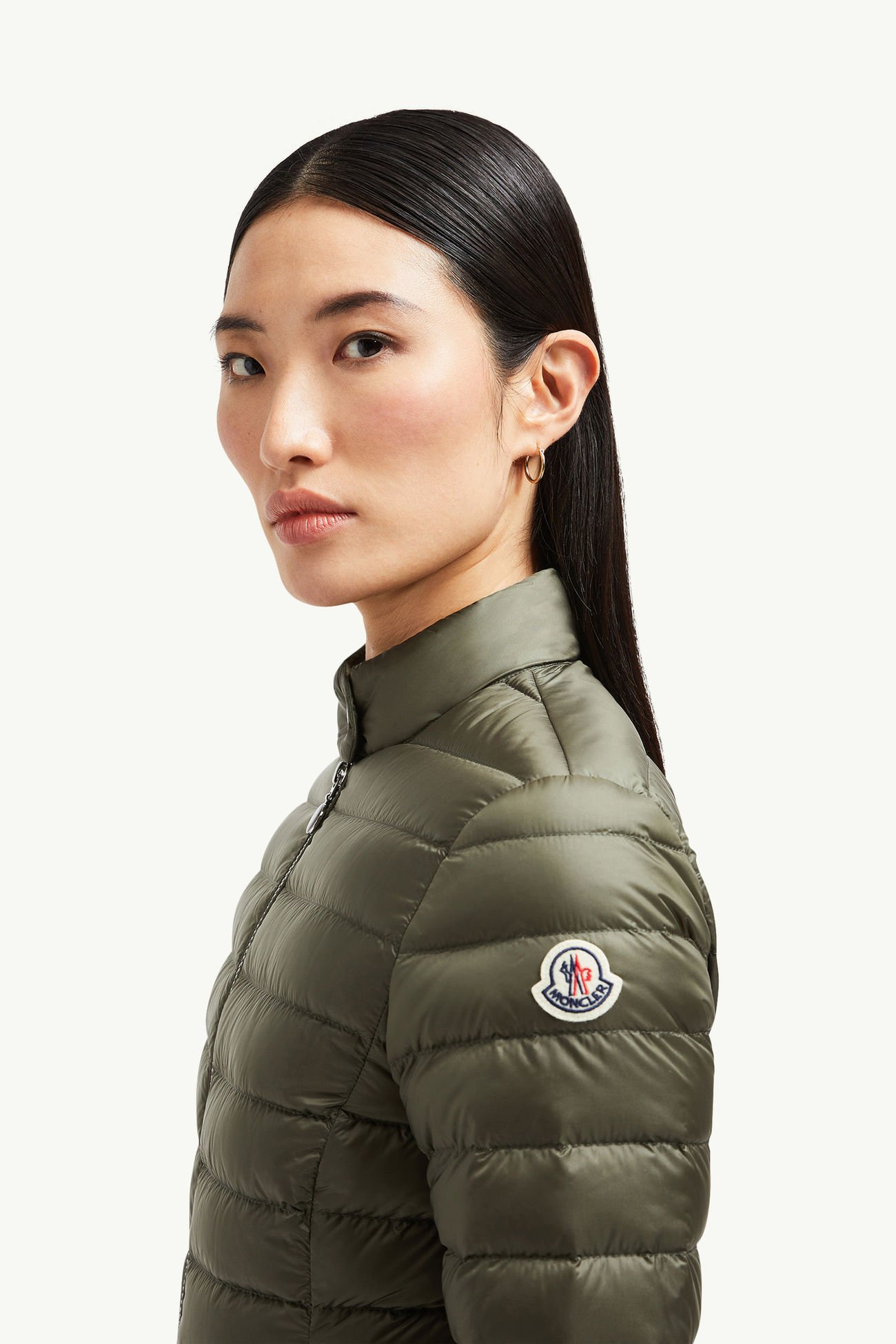 Piumino corto Igelle Donna Verde Oliva Moncler 1