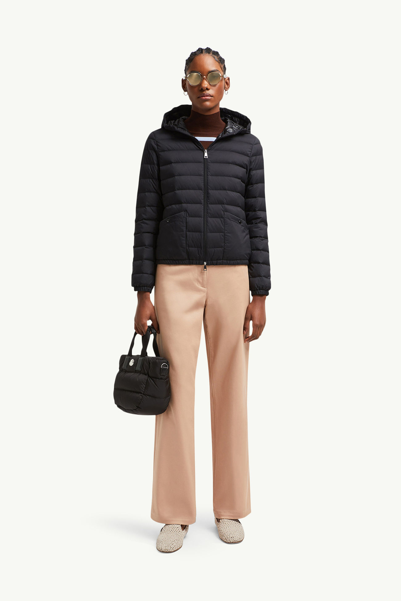 Hede女士连帽短款羽绒夹克外套 女士 黑色 Moncler 0