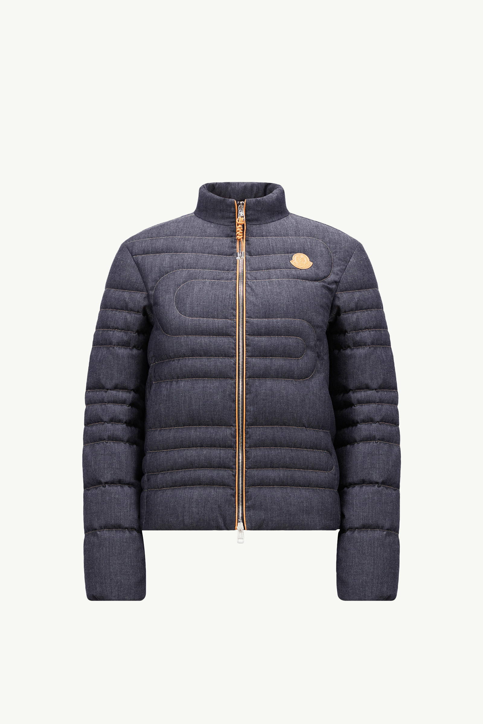 https://moncler-cdn.thron.com/api/v1/content-delivery/shares/dpx6uv/contents/K10931A000725499D77A_F/image/K10931A000725499D77A_F
