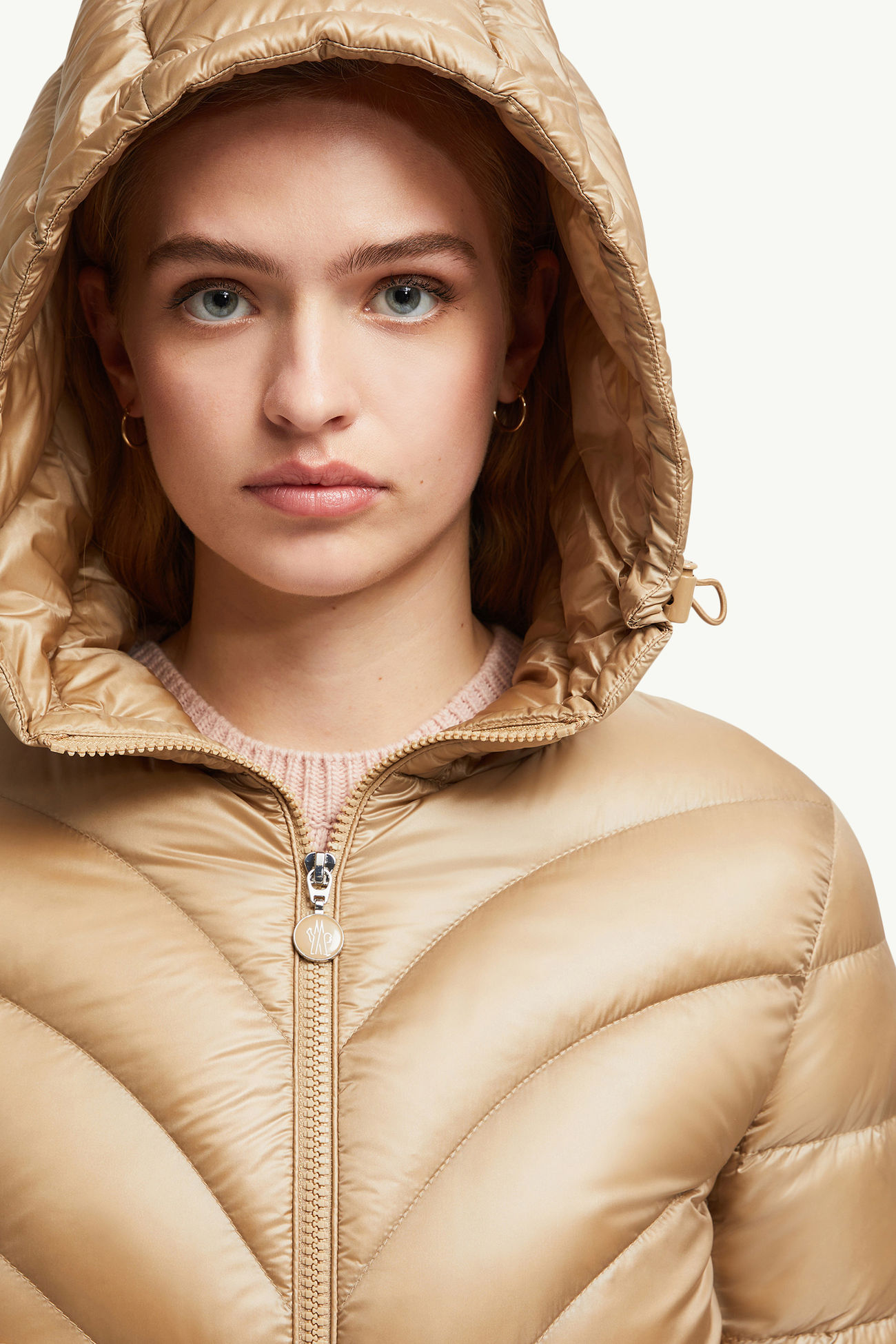 Argenno連帽中長羽絨外套 女士 駱駝米色 Moncler 6