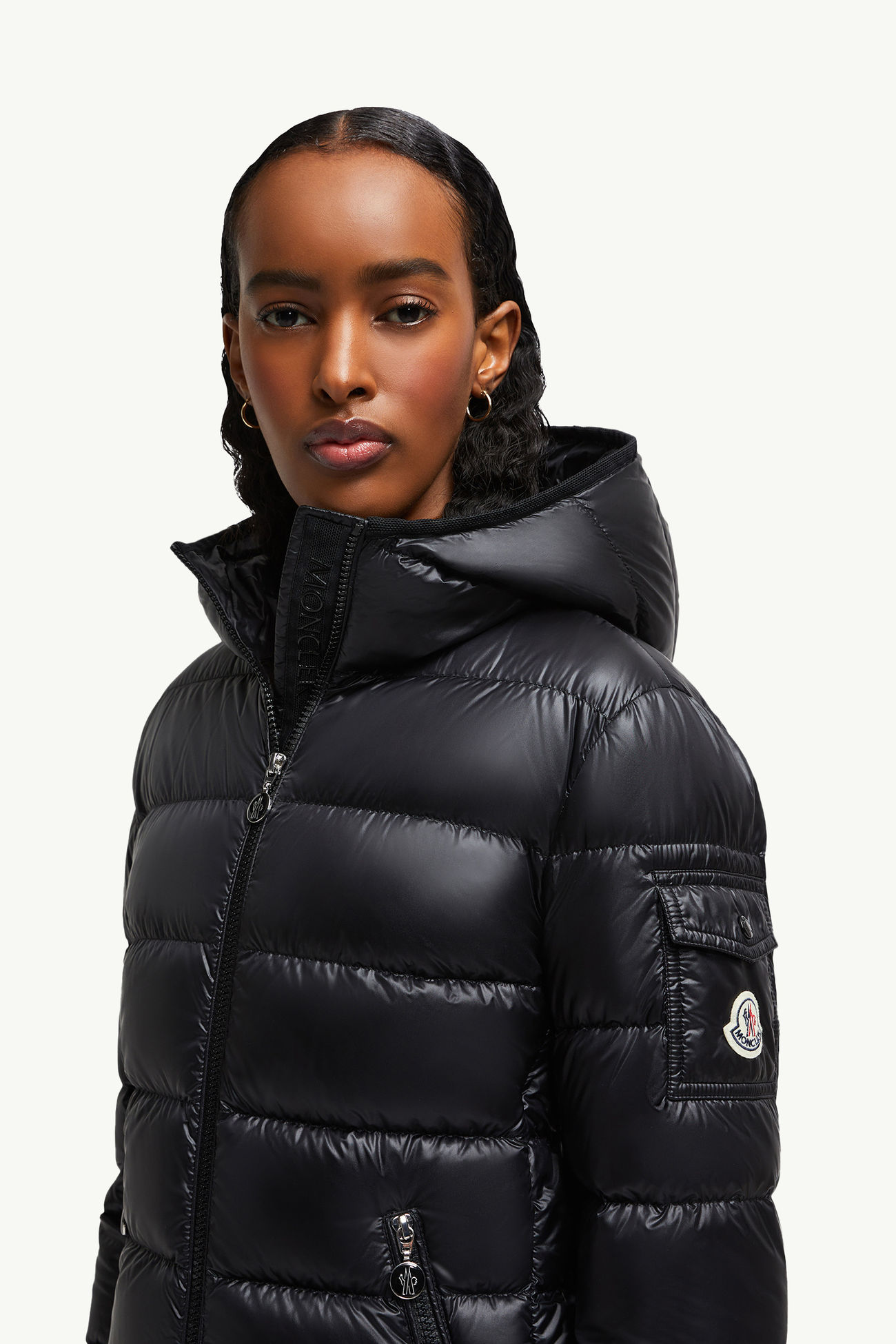 Gles女士连帽短款羽绒夹克外套 女士 黑色 Moncler 1