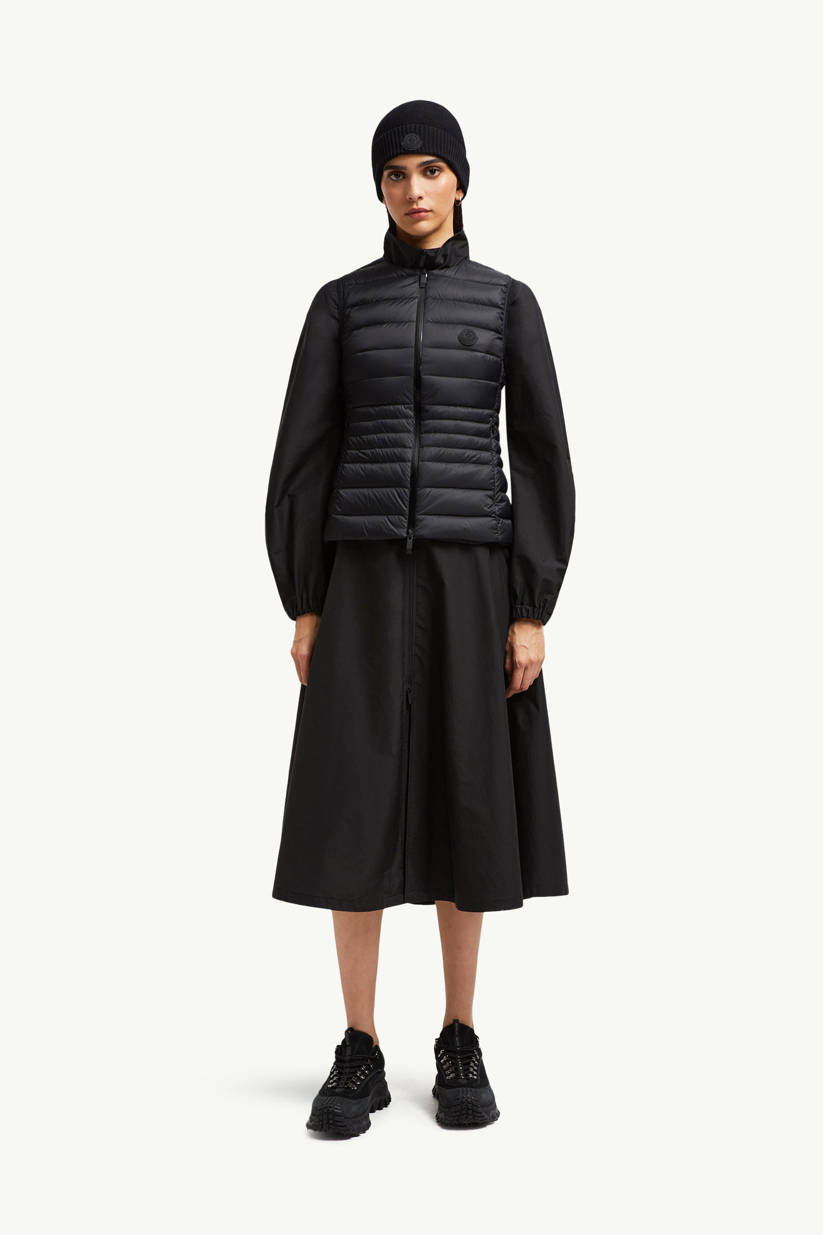 Irigny Down Gilet Women Black Moncler 0