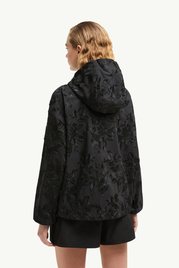 Chaqueta con capucha Charmeil Mujer Negro Moncler 4