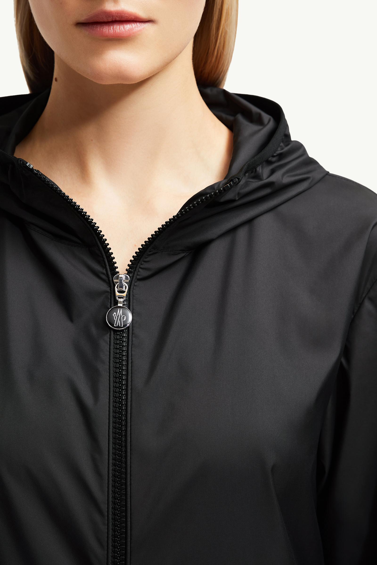 モンクレール　ウィンドブレーカー　130cm MONCLER モンクレール ナイロンジャケット ウインドブレーカー