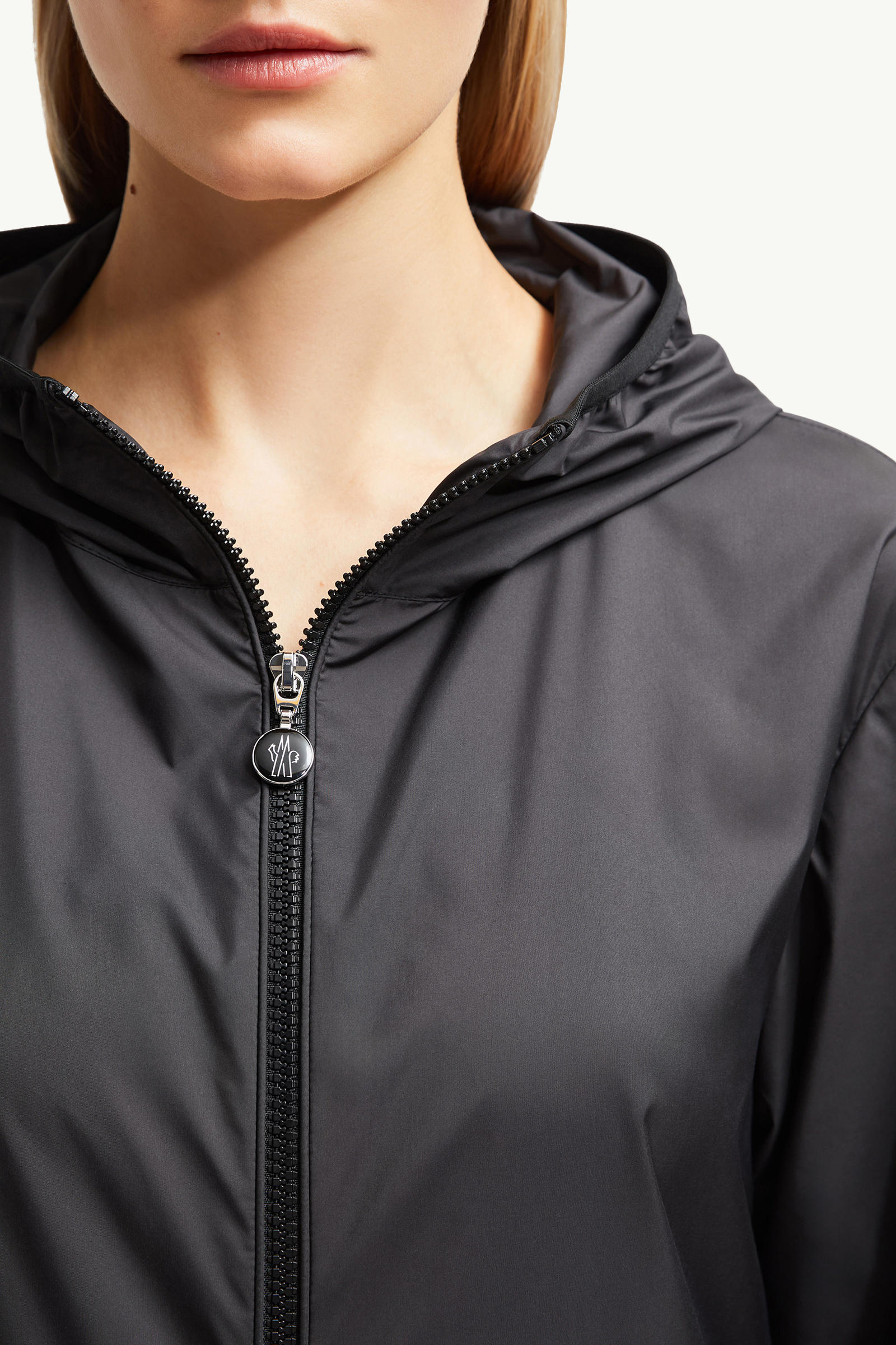 Fegeo Hooded Windbreaker Women Black Moncler 6