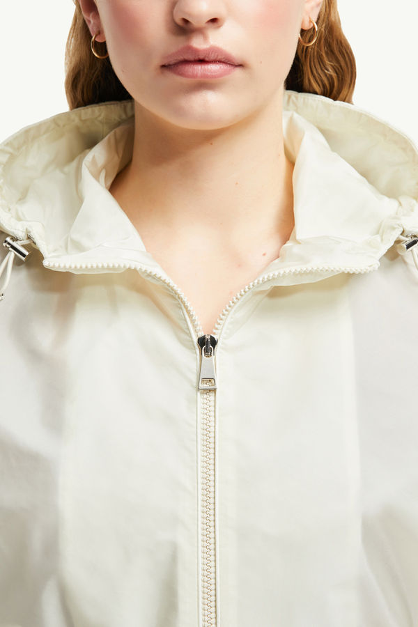 Wete Hooded Jacket Women White Moncler 6