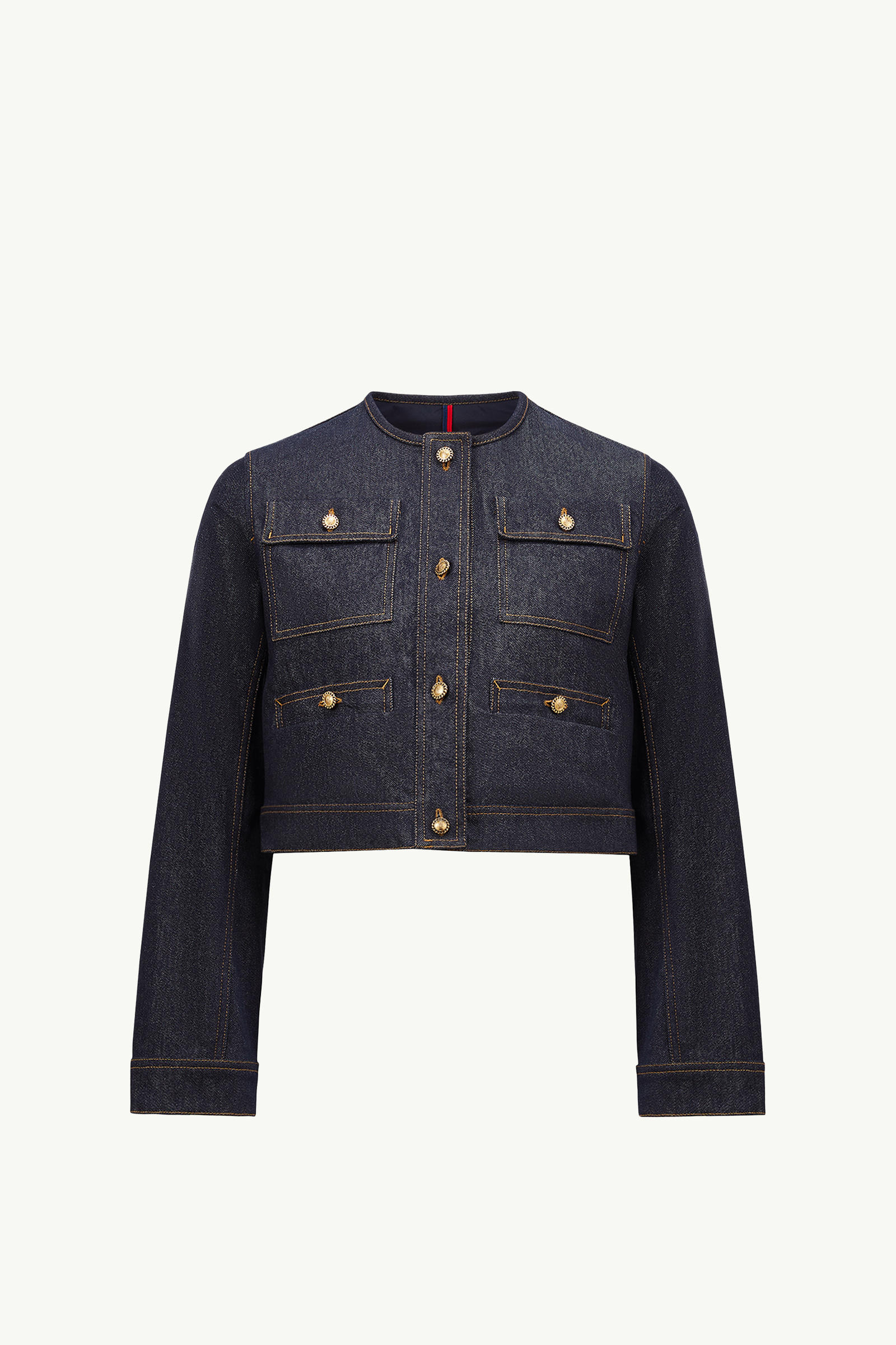 https://moncler-cdn.thron.com/api/v1/content-delivery/shares/dpx6uv/contents/K10931A00161597BH77A_F/image/K10931A00161597BH77A_F