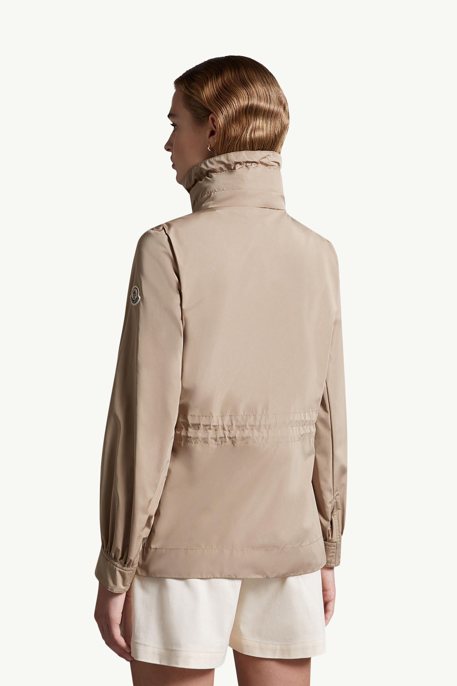 MONCLER　フーディ スプリング ハーフコート　ENET　ベージュ ベージュ Enetパーカー : ウインドブレーカーとレインコート