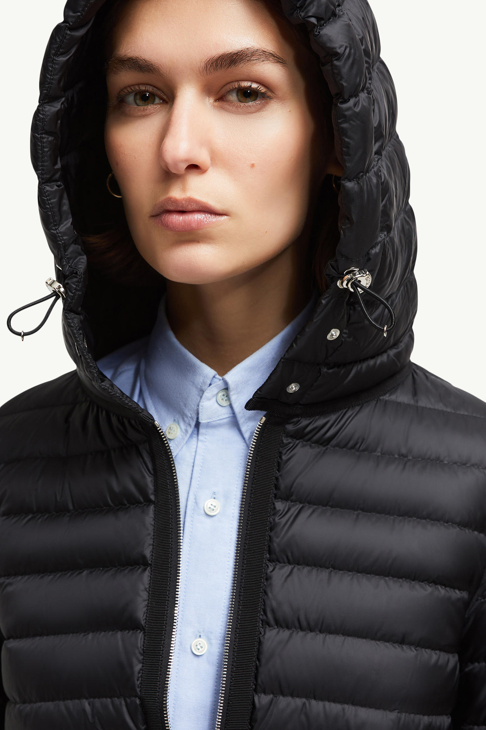 Raie パッカブル ショートダウンジャケット レディース ブラック Moncler 6