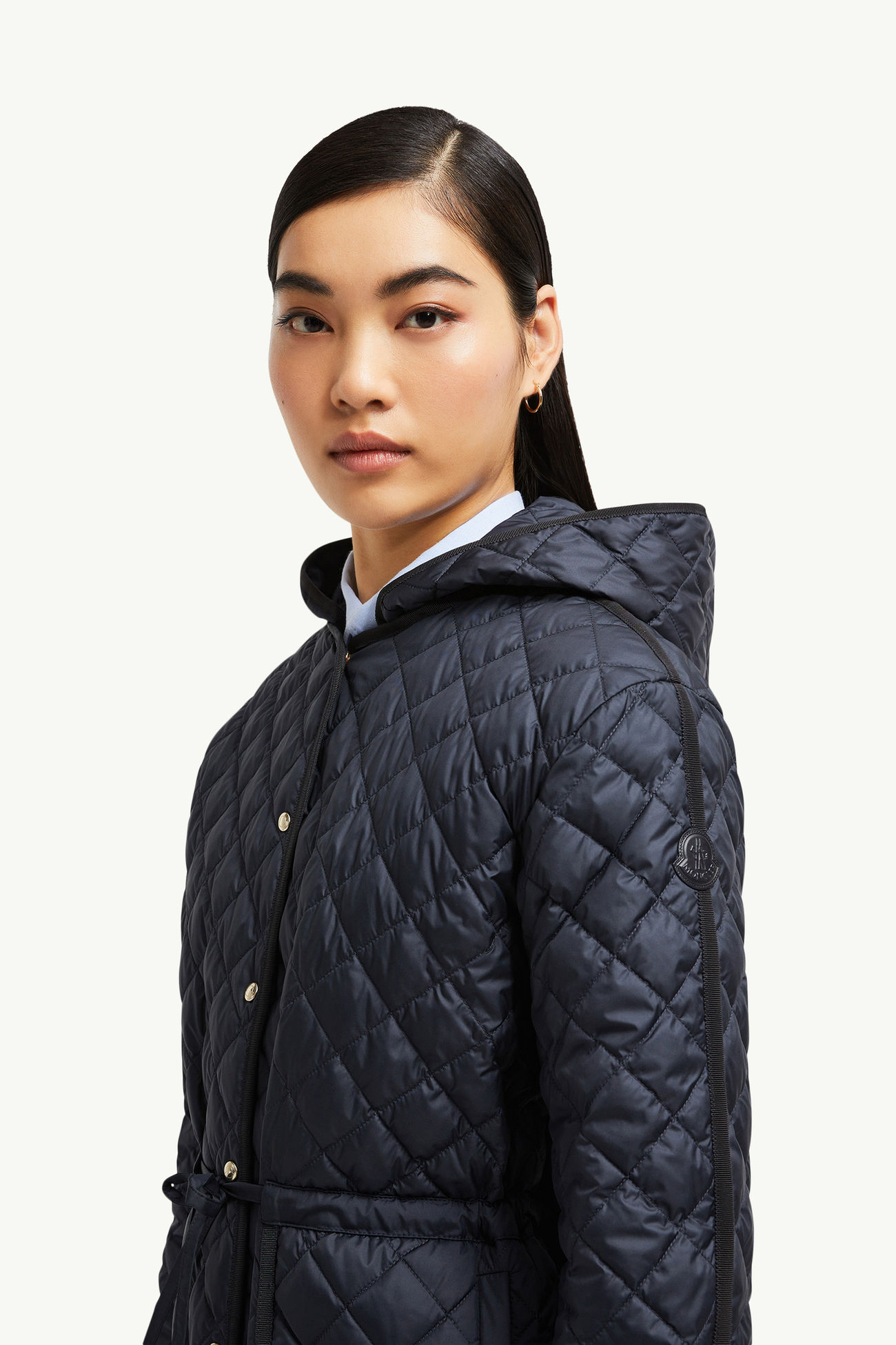 Etelan rautenförmig gesteppte lange Daunenjacke mit Kapuze Damen Dunkelblau Moncler 1