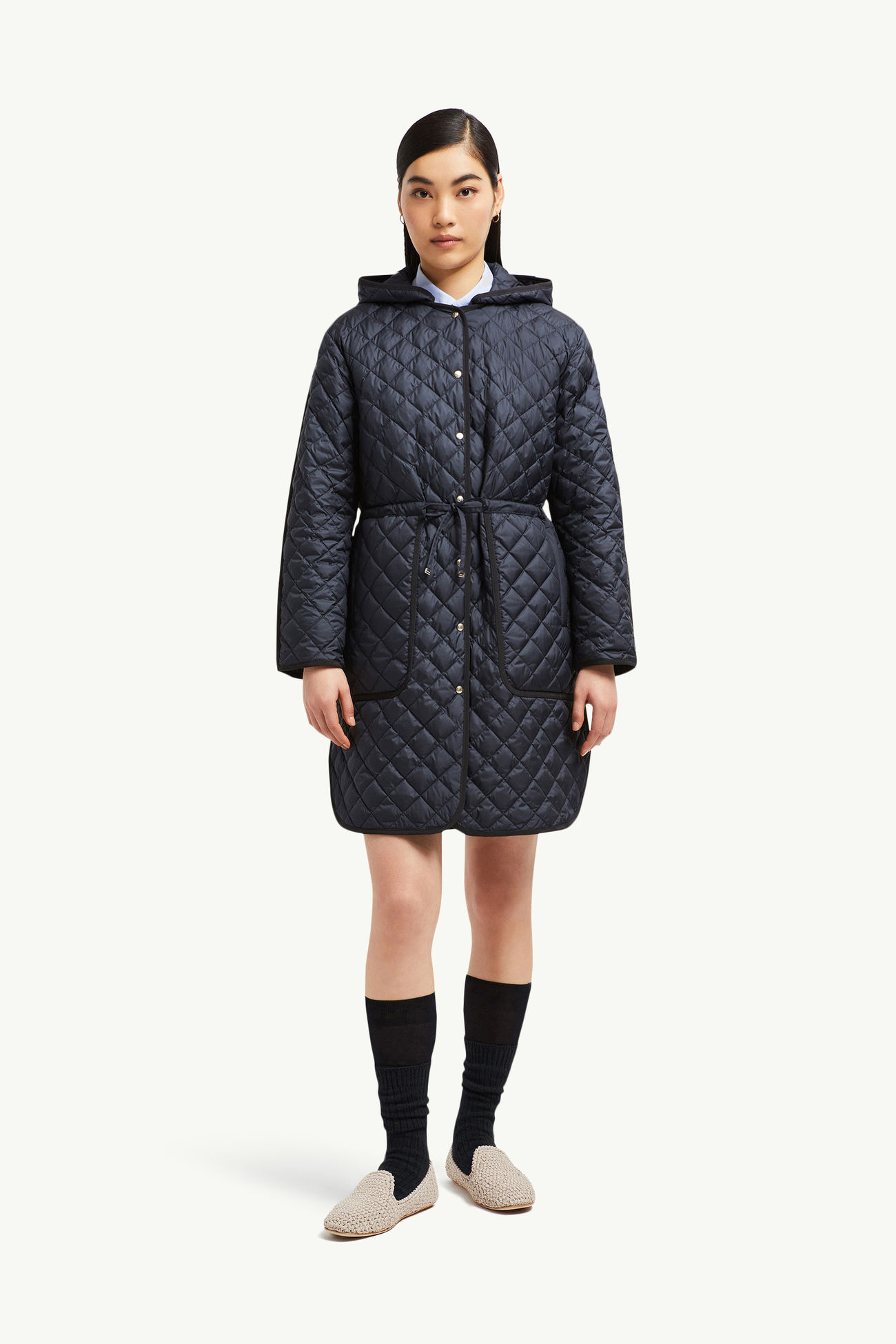 Etelan rautenförmig gesteppte lange Daunenjacke mit Kapuze Damen Dunkelblau Moncler 3