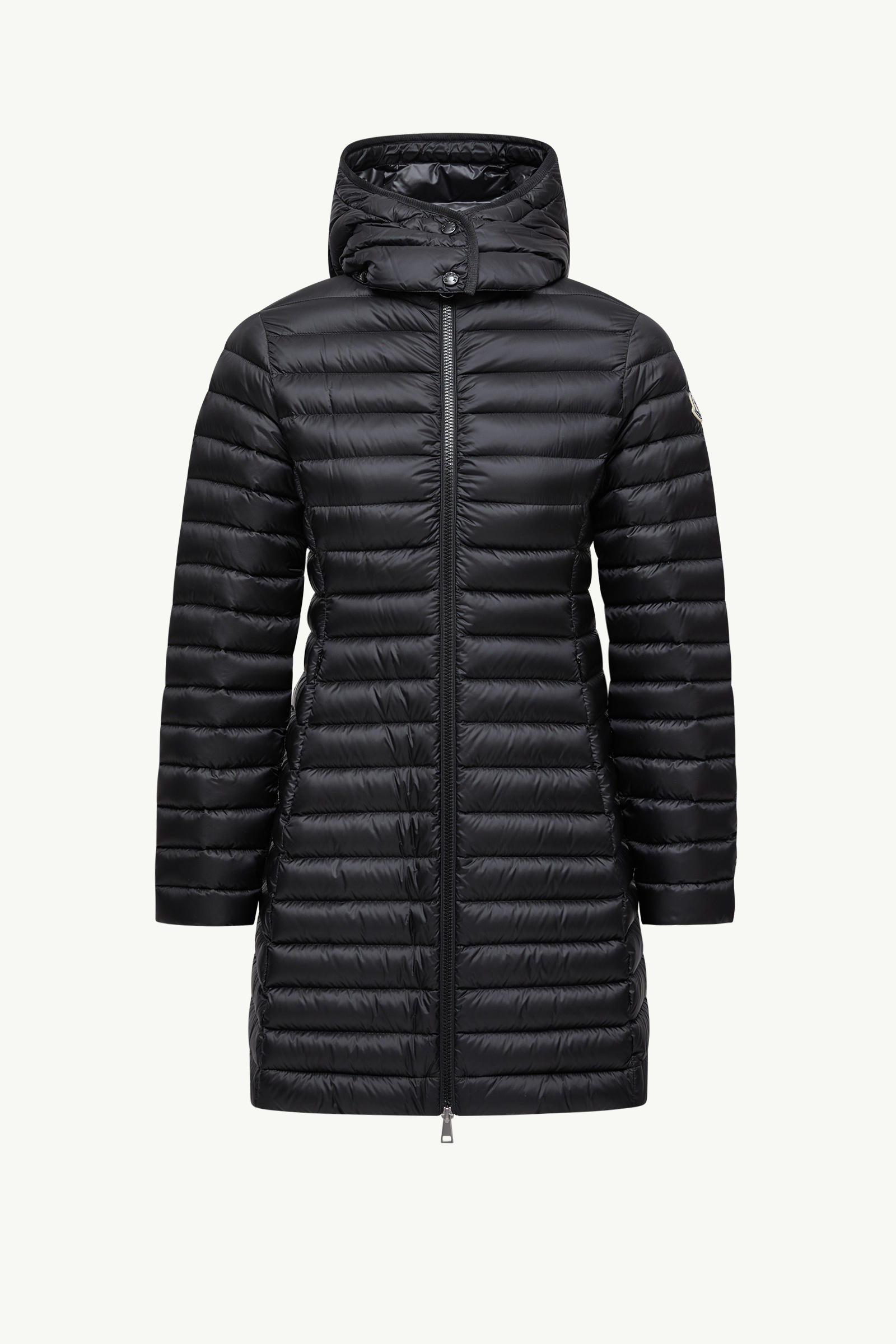 https://moncler-cdn.thron.com/api/v1/content-delivery/shares/dpx6uv/contents/K10931C00006597YF999_F/image/K10931C00006597YF999_F