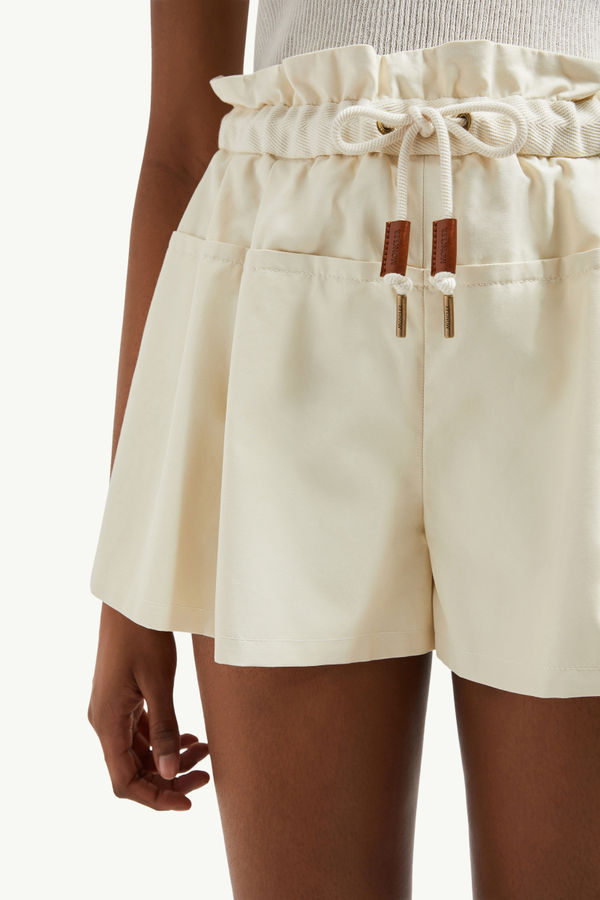 Shorts Women White Moncler 1