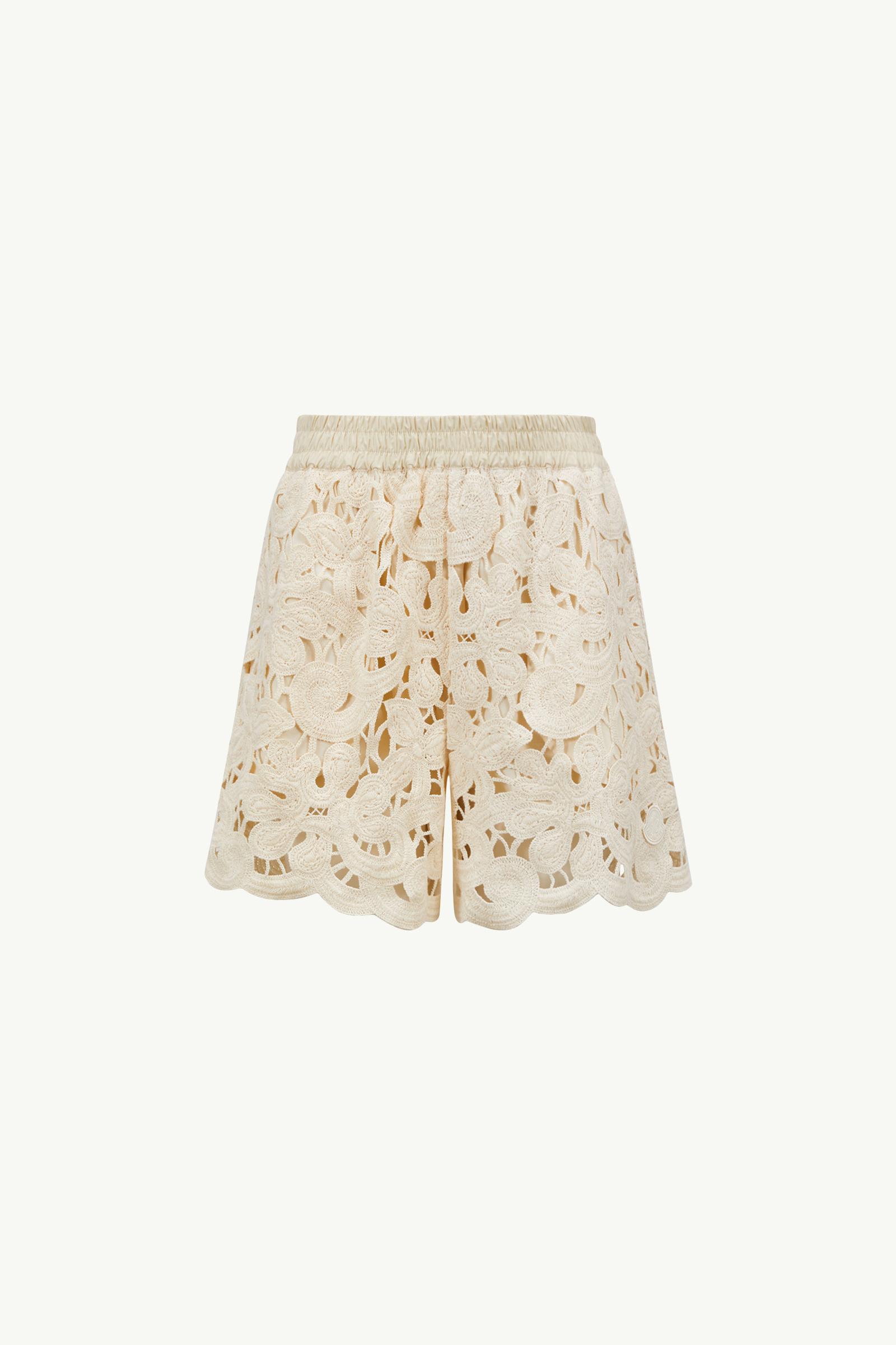 Floral Macramé Shorts_findInBoutique_image