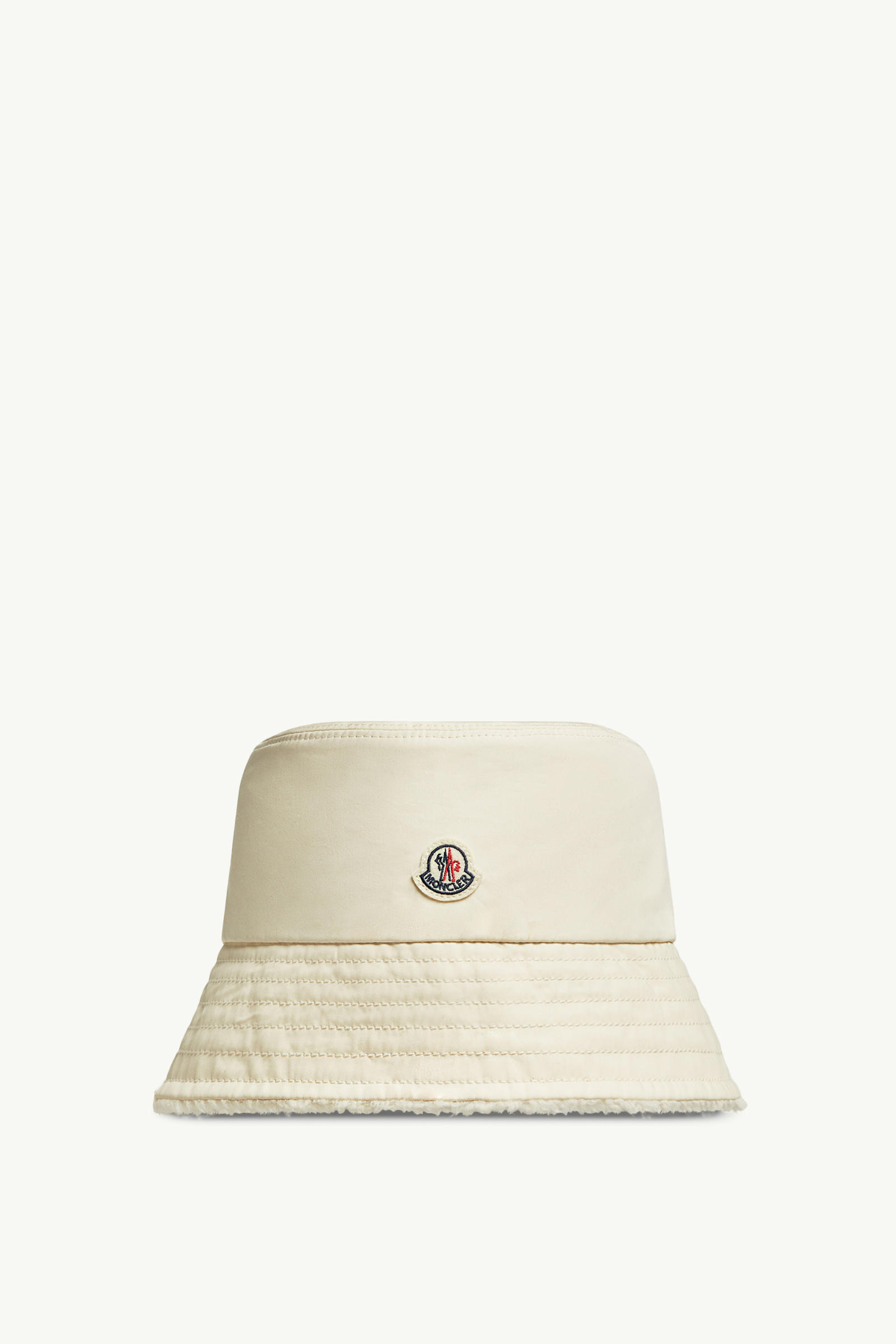 https://moncler-cdn.thron.com/api/v1/content-delivery/shares/dpx6uv/contents/K10933B00007M5558034_F/image/K10933B00007M5558034_F