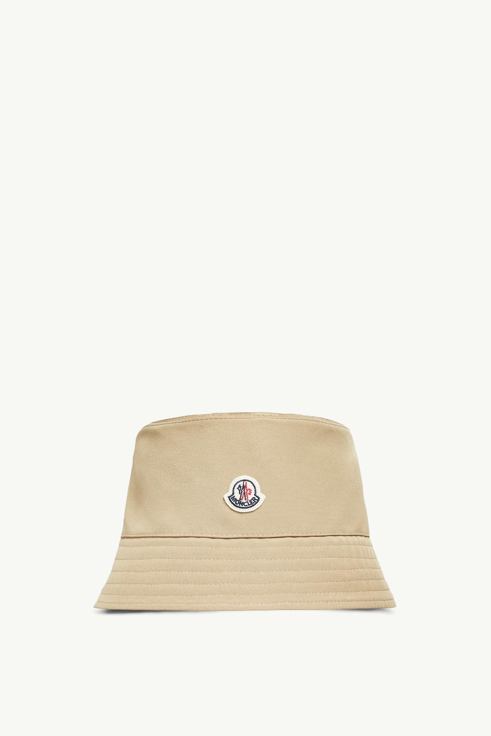 【新品】Moncler バケットハット ホワイト　モンクレール ライトベージュ バケットハット : ハット＆ベレー 向けの レディース
