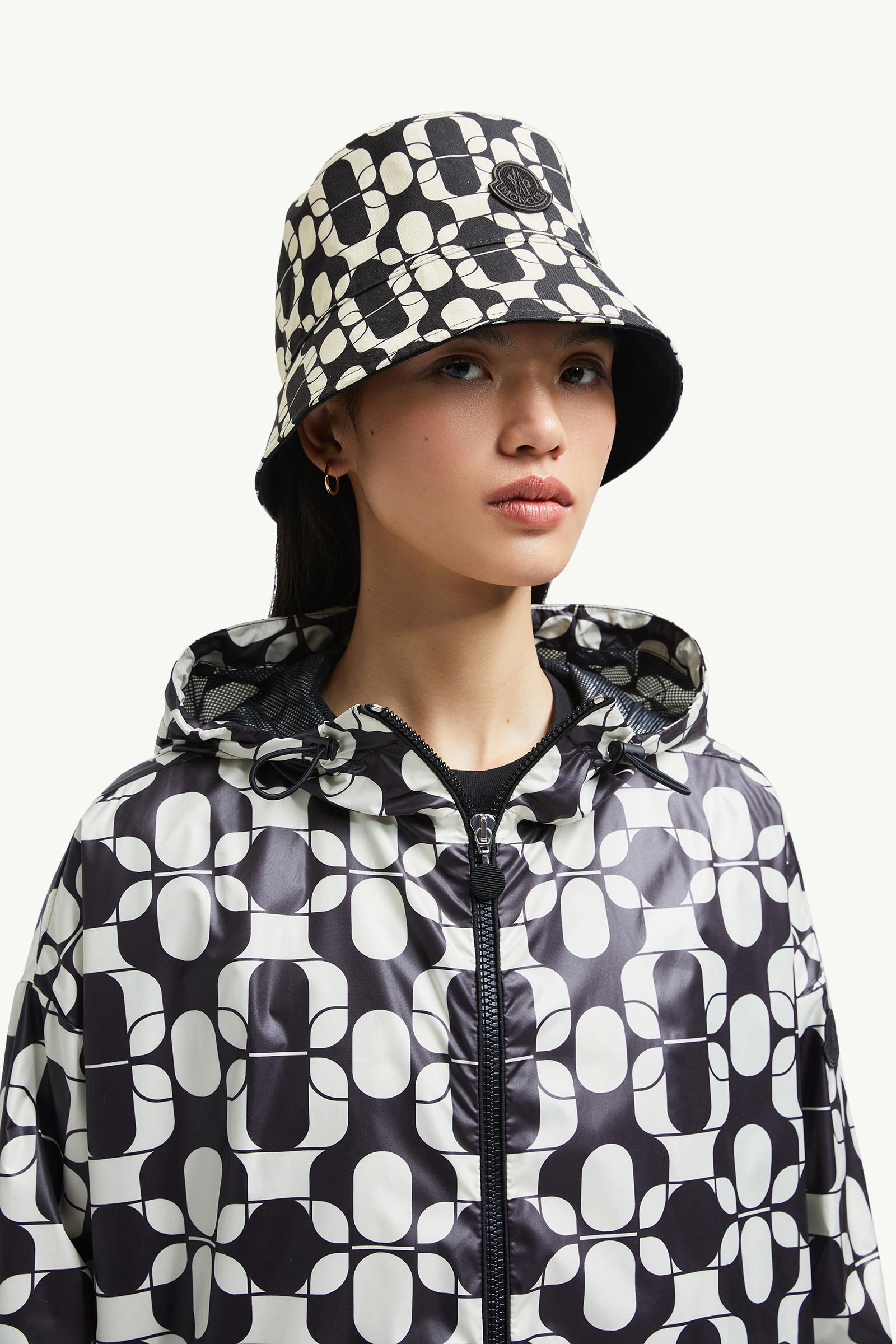 Reversible Cotton Canvas Bucket Hat Women Black & White Moncler 1