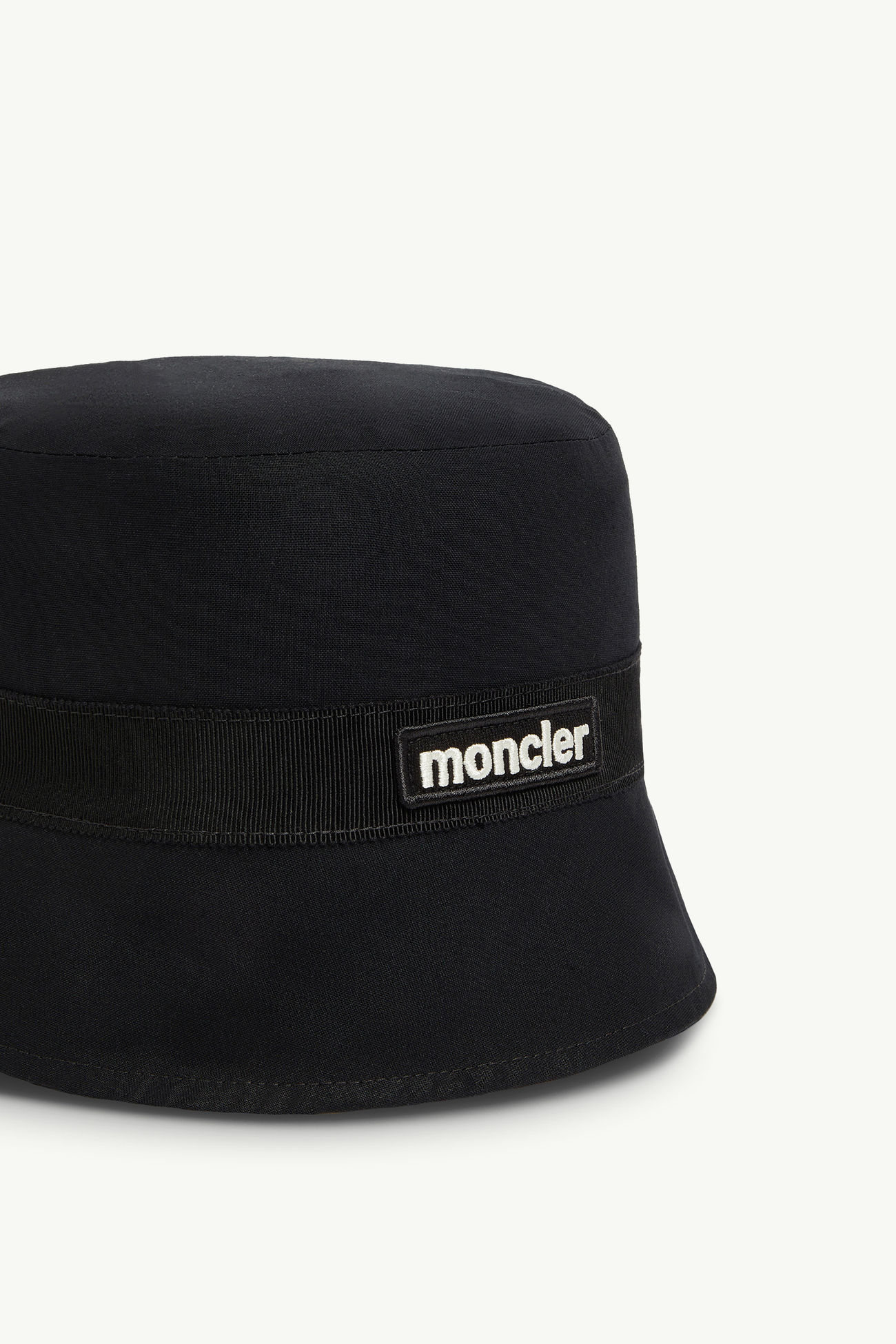 리버서블 코튼 캔버스 버킷 모자 여성 블랙 & 화이트 Moncler 4