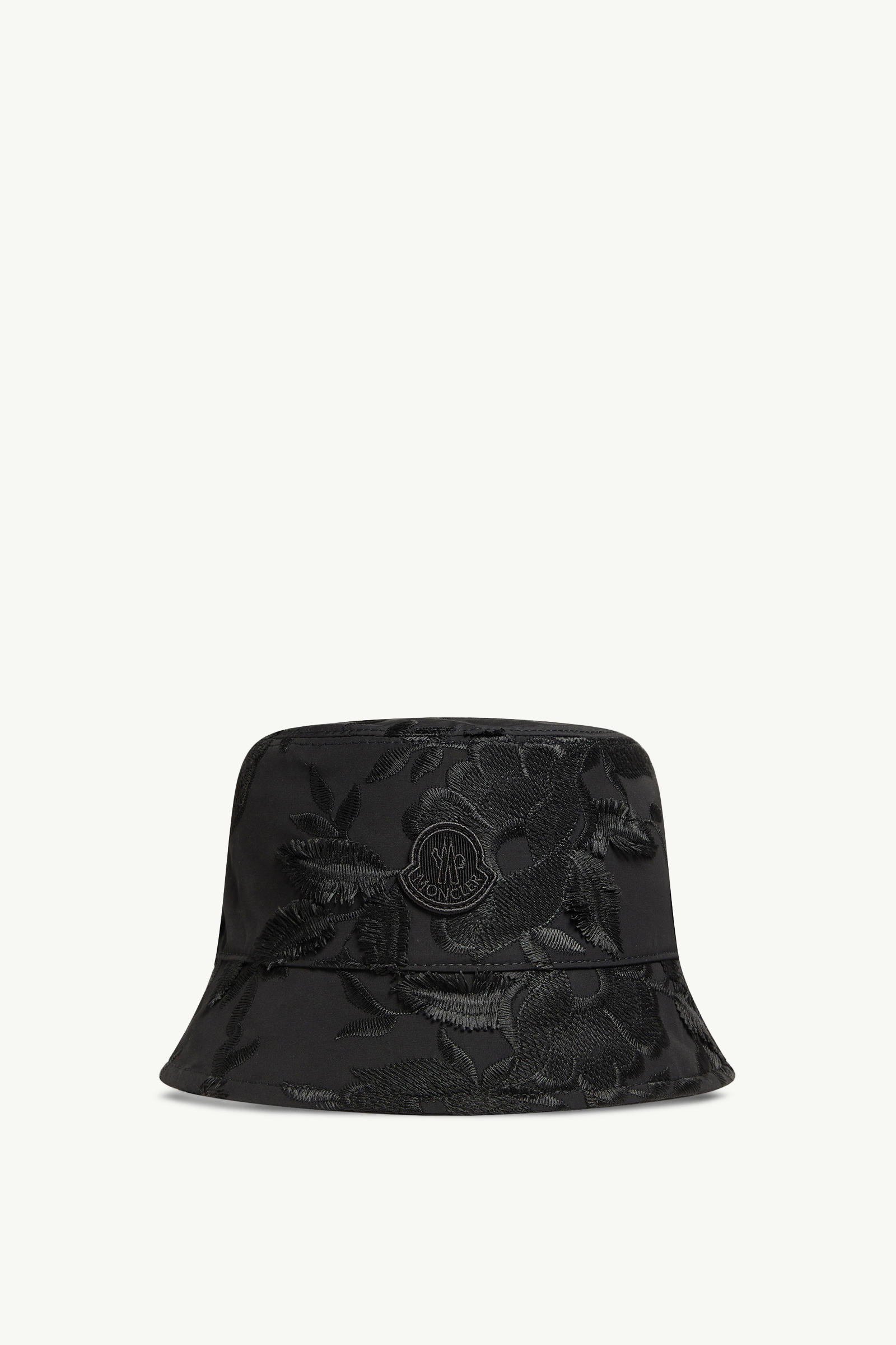 https://moncler-cdn.thron.com/api/v1/content-delivery/shares/dpx6uv/contents/K10933B00058598H4999_F/image/K10933B00058598H4999_F