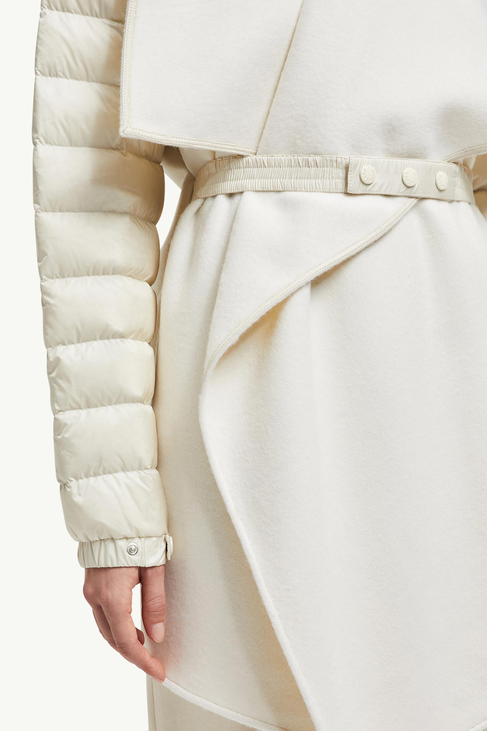 関税込 MONCLER PADDED CAPE White Padded Wool Felt Cape - Capes for Women | Moncler US