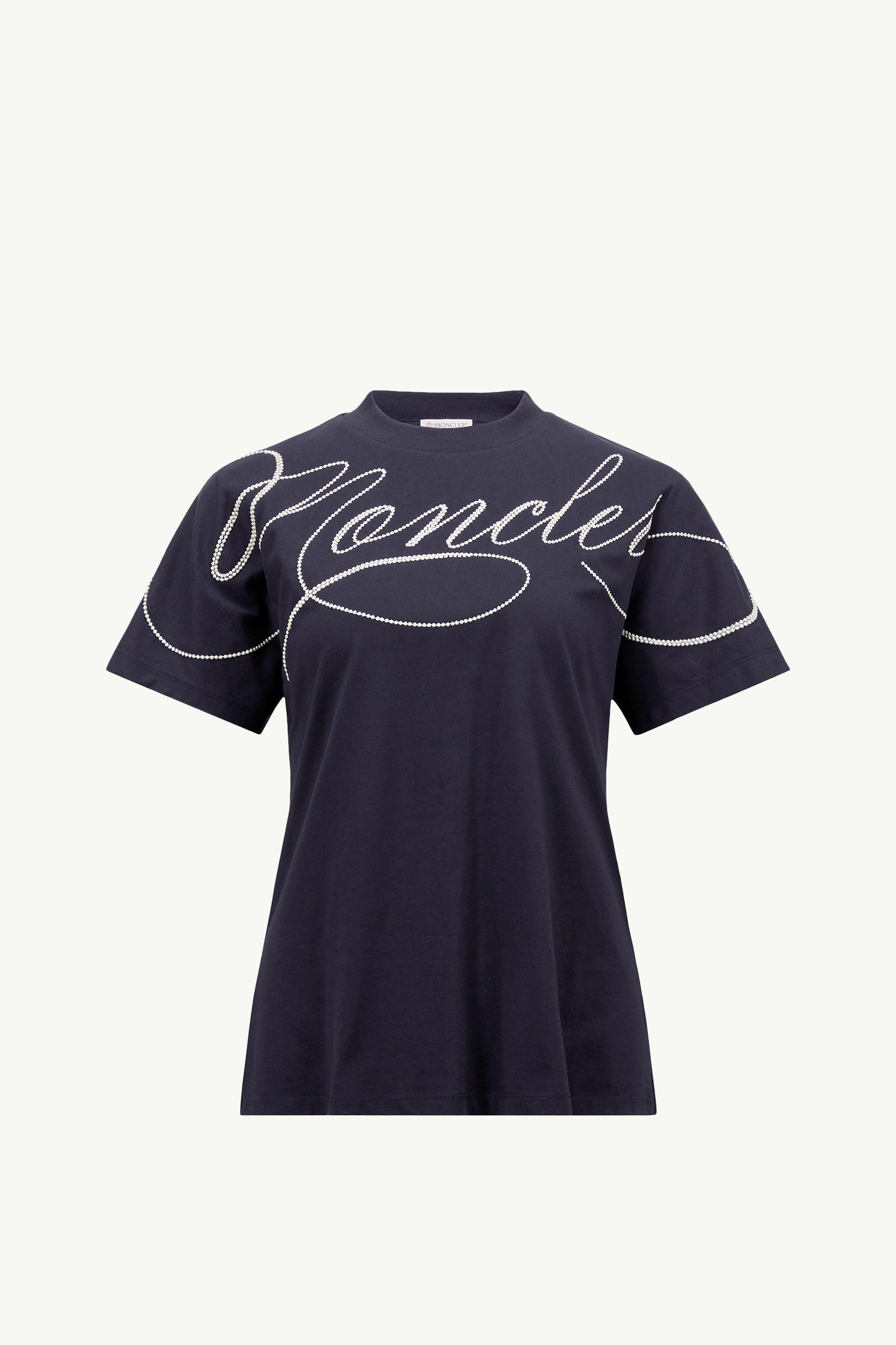 https://moncler-cdn.thron.com/api/v1/content-delivery/shares/dpx6uv/contents/K10938C0000389AUO778_F/image/K10938C0000389AUO778_F