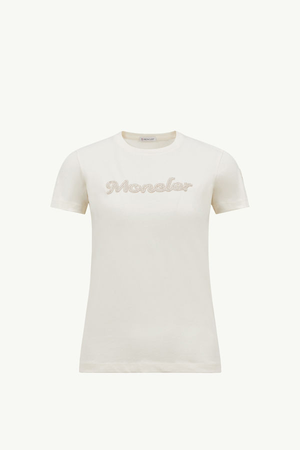https://moncler-cdn.thron.com/api/v1/content-delivery/shares/dpx6uv/contents/K10938C0000989AUO034_F/image/K10938C0000989AUO034_F