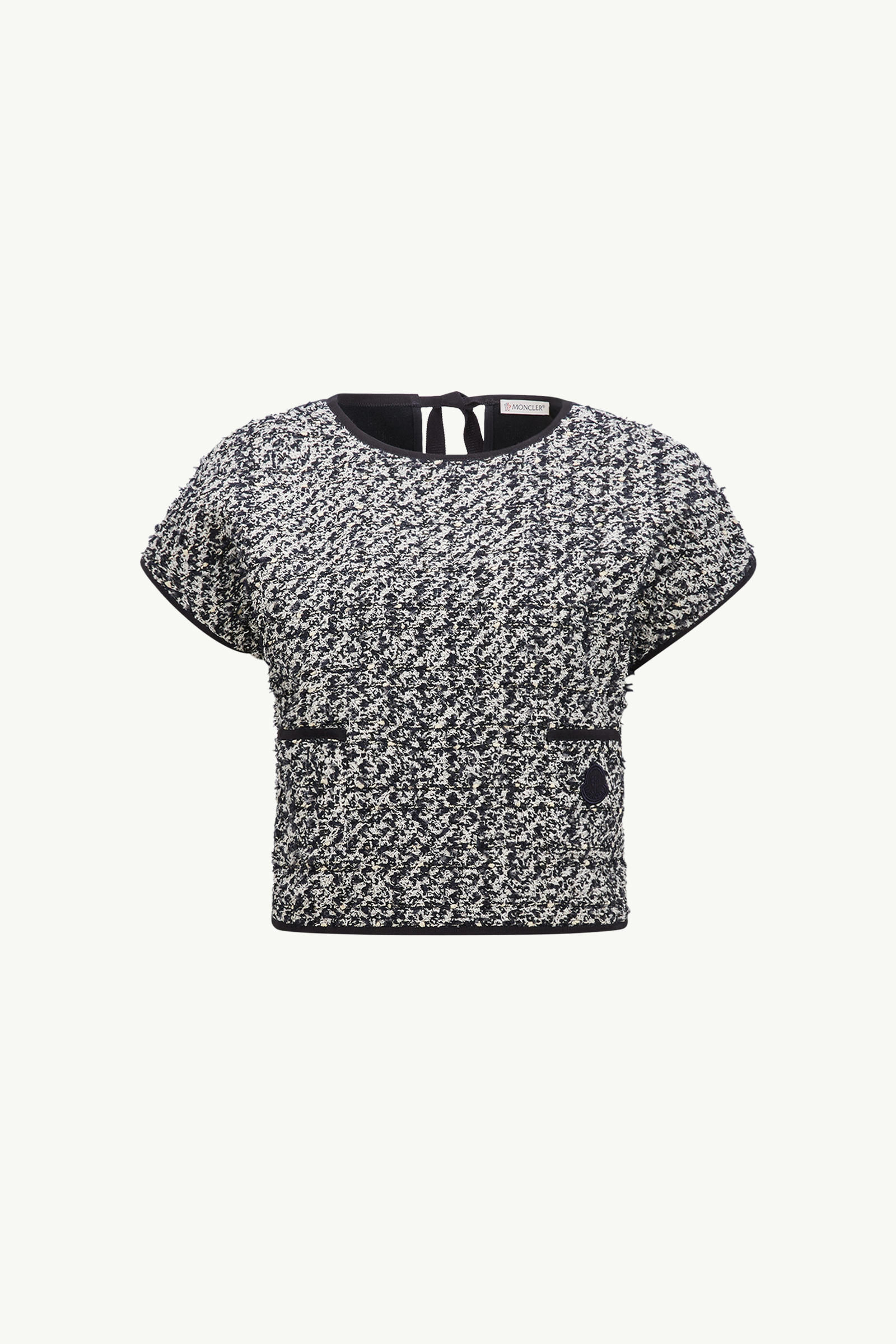 https://moncler-cdn.thron.com/api/v1/content-delivery/shares/dpx6uv/contents/K10938C0001189ASZF70_F/image/K10938C0001189ASZF70_F
