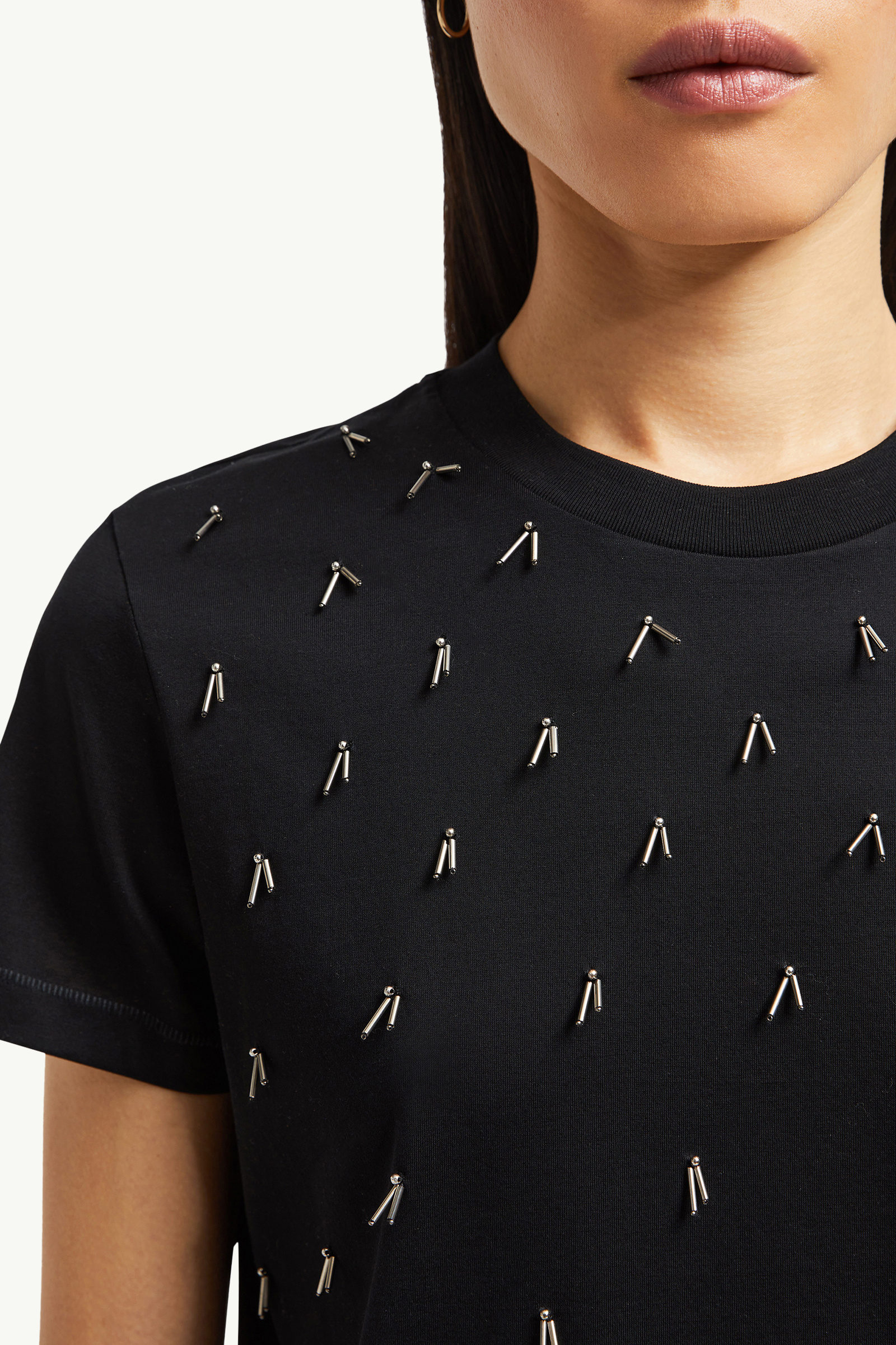 Perlenbesticktes T-Shirt aus Baumwolle Damen Schwarz Moncler 5
