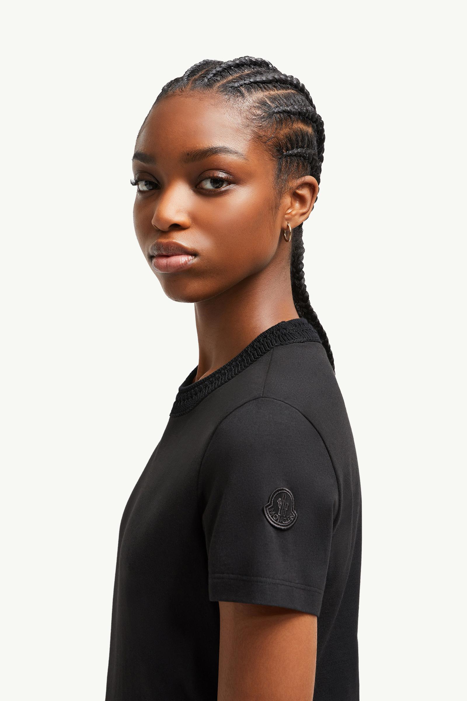 Crochet Accent Cotton T-Shirt Women Black Moncler 1