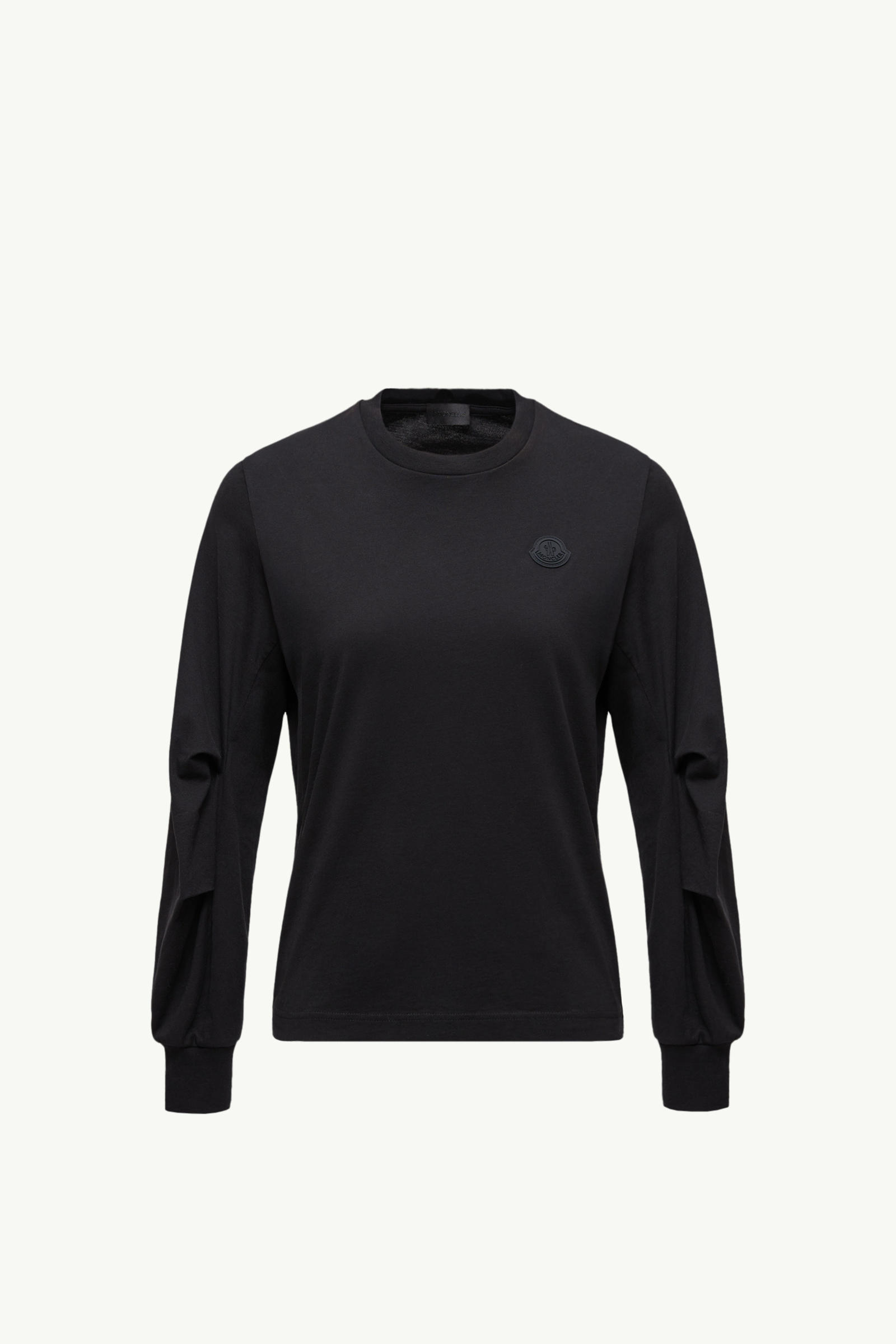 https://moncler-cdn.thron.com/api/v1/content-delivery/shares/dpx6uv/contents/K10938D0000389A17999_F/image/K10938D0000389A17999_F