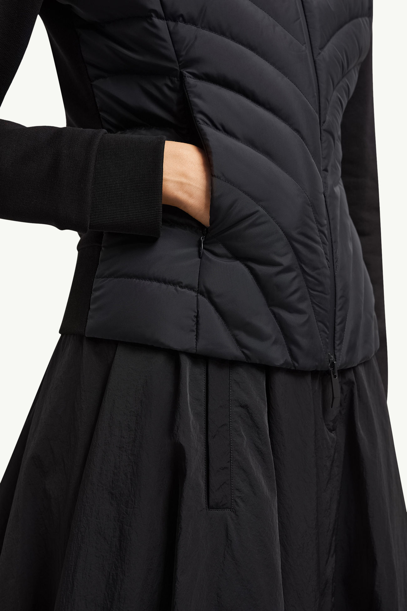 夾層斜紋絎縫棉質拉鏈連帽衫 女士 黑色 Moncler 5