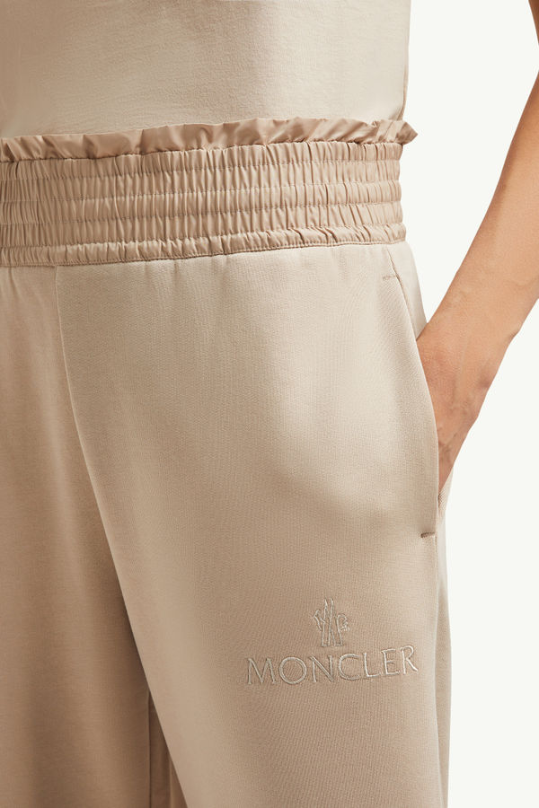Pantalones deportivos de algodón con logotipo bordado Mujer Beige Arena Moncler 5