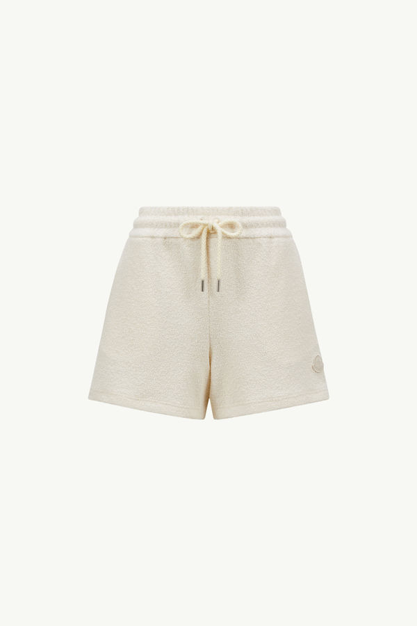 https://moncler-cdn.thron.com/api/v1/content-delivery/shares/dpx6uv/contents/K10938H0002189AWR034_F/image/K10938H0002189AWR034_F