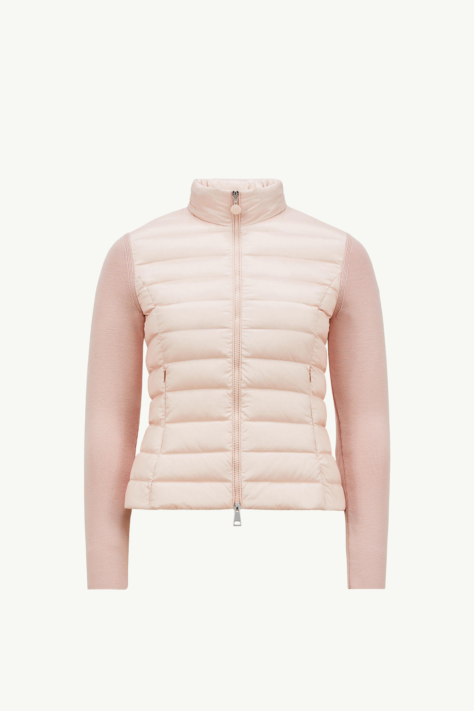 https://moncler-cdn.thron.com/api/v1/content-delivery/shares/dpx6uv/contents/K10939B00006M1122529_F/image/K10939B00006M1122529_F