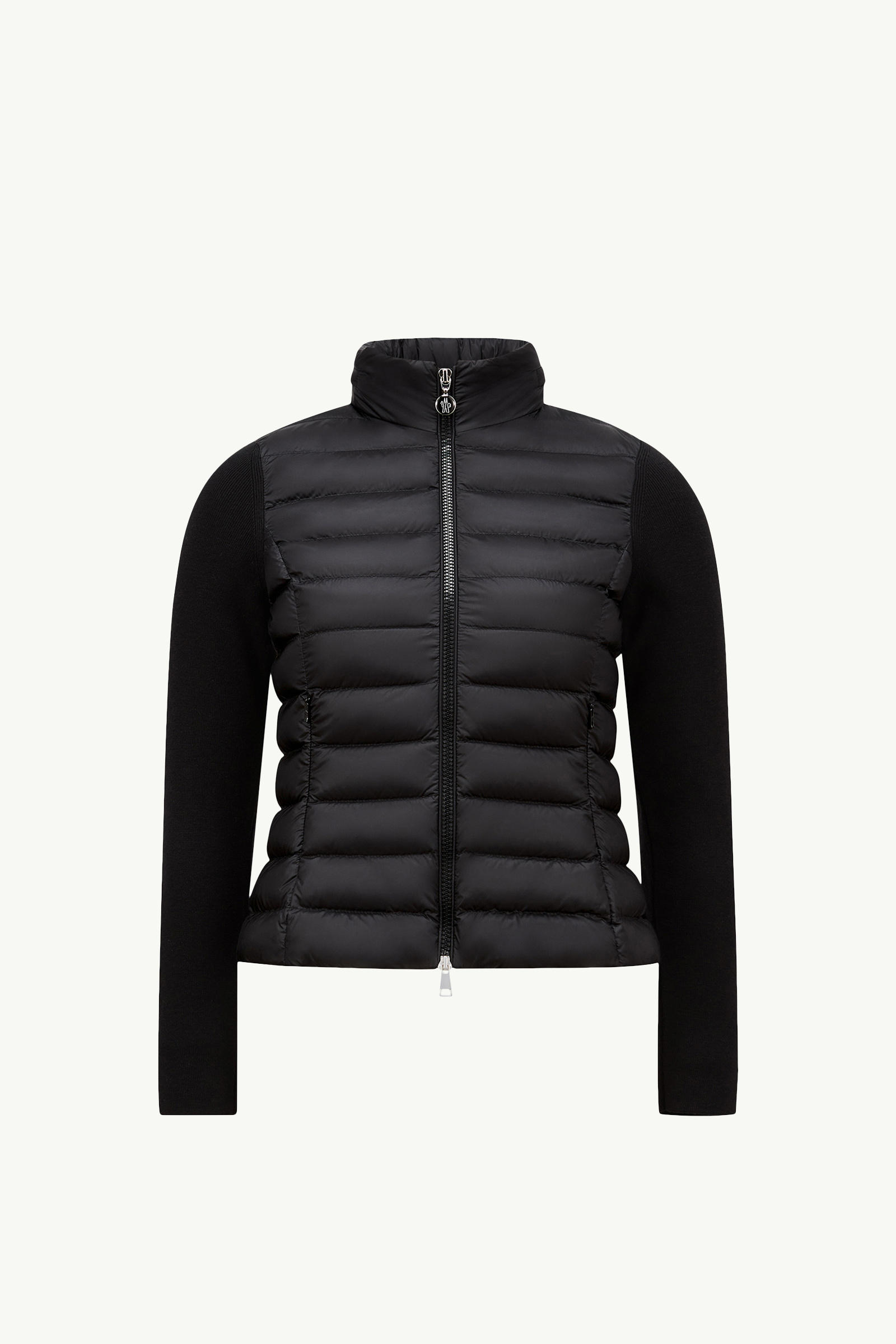 https://moncler-cdn.thron.com/api/v1/content-delivery/shares/dpx6uv/contents/K10939B00006M1122999_F/image/K10939B00006M1122999_F