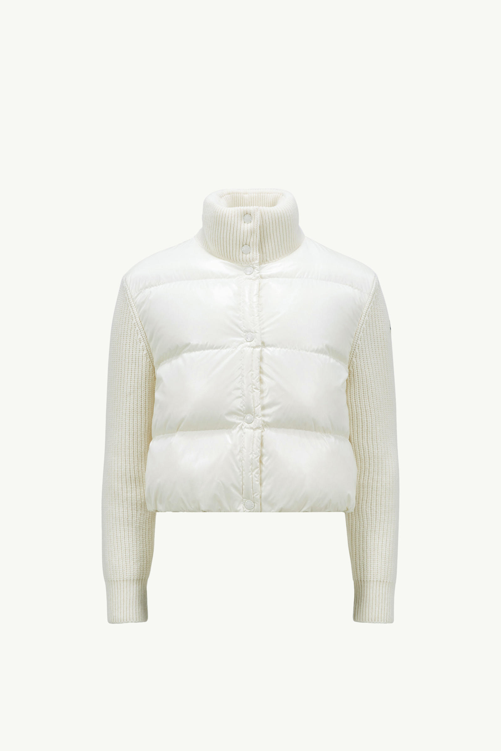 https://moncler-cdn.thron.com/api/v1/content-delivery/shares/dpx6uv/contents/K10939B00017M1241035_F/image/K10939B00017M1241035_F