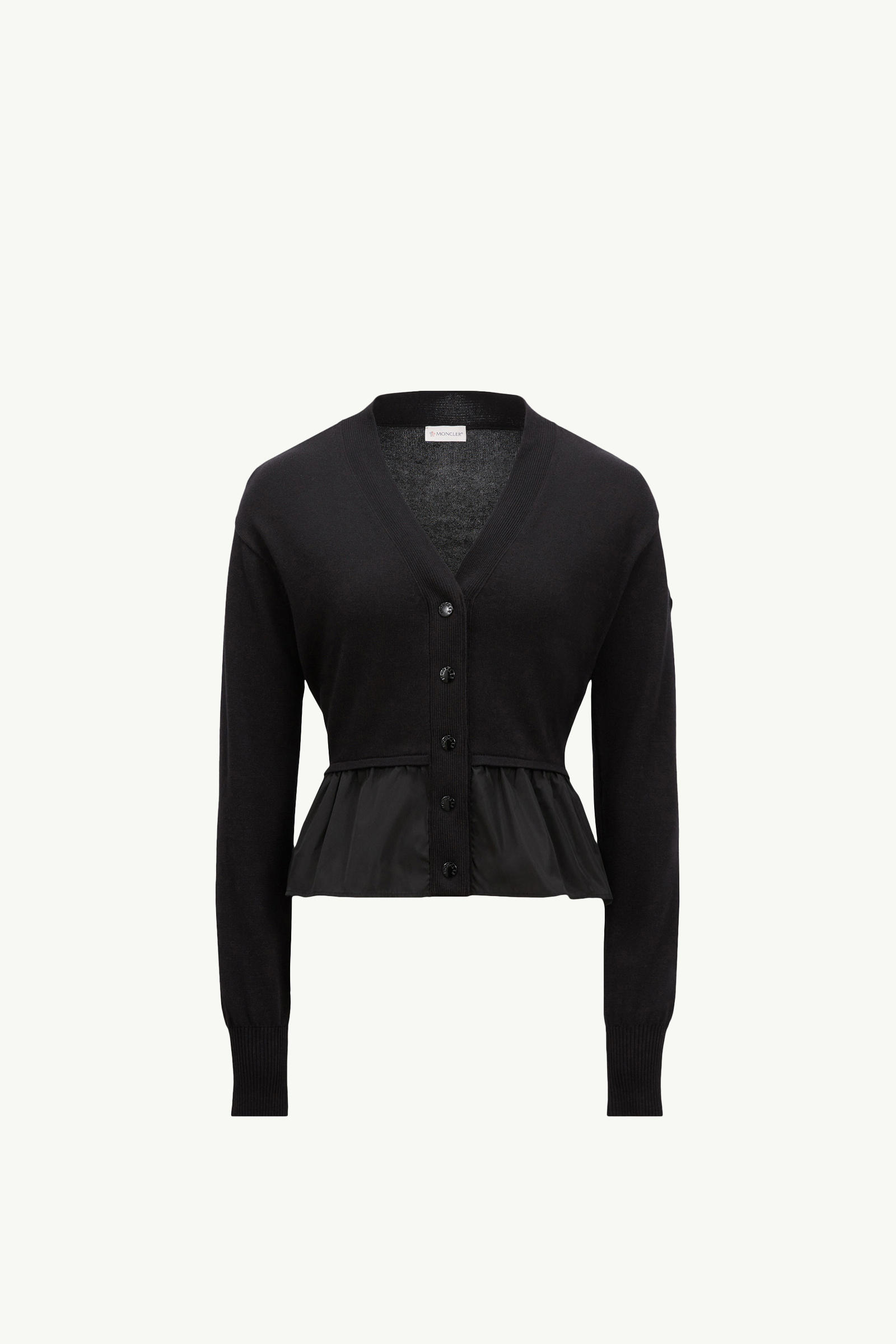 https://moncler-cdn.thron.com/api/v1/content-delivery/shares/dpx6uv/contents/K10939B00038M4066999_F/image/K10939B00038M4066999_F