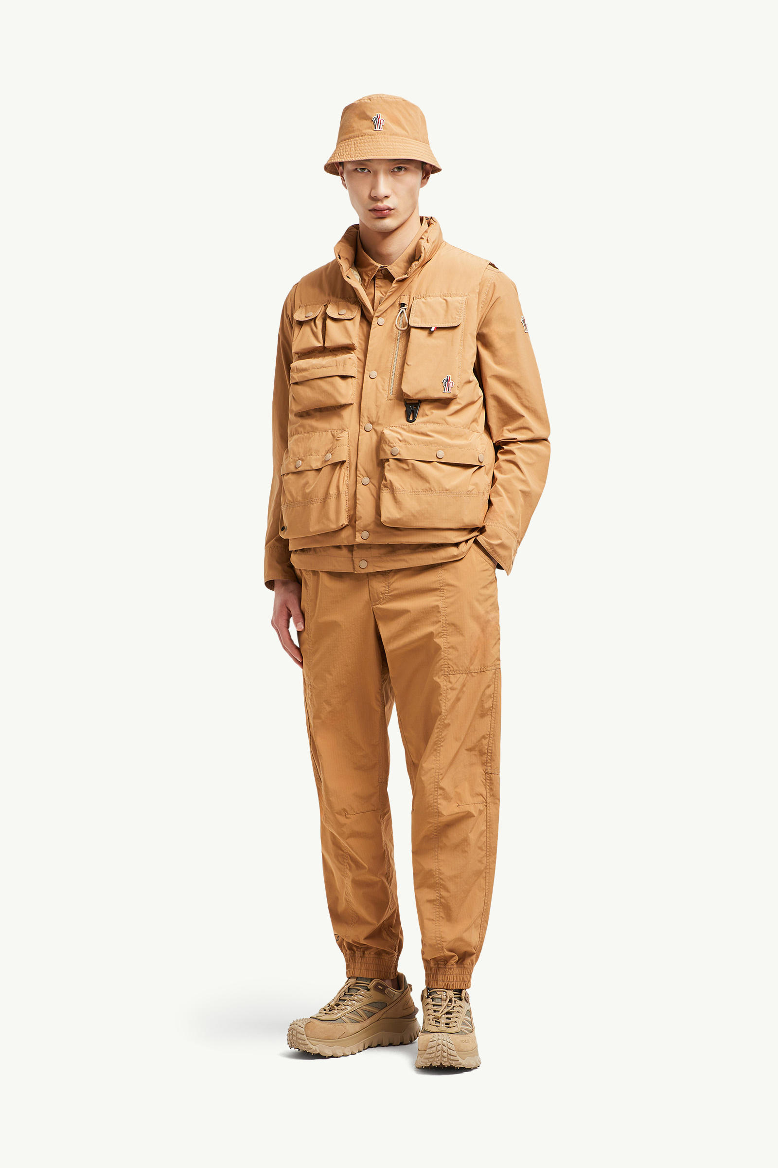 Tongass Down Field Gilet Men Light Brown Moncler 0