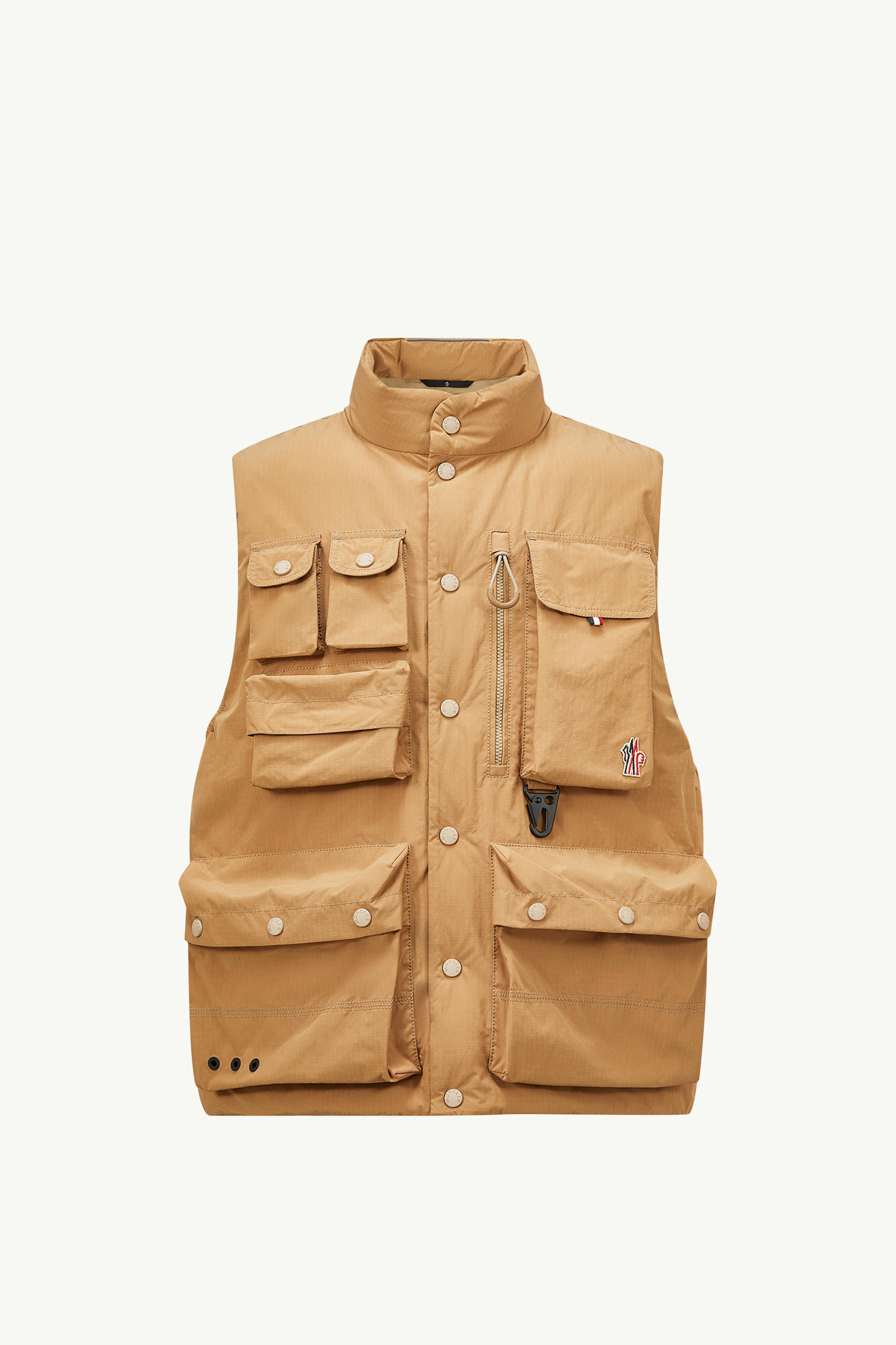 https://moncler-cdn.thron.com/api/v1/content-delivery/shares/dpx6uv/contents/K10971A00015598C224Q_F/image/K10971A00015598C224Q_F