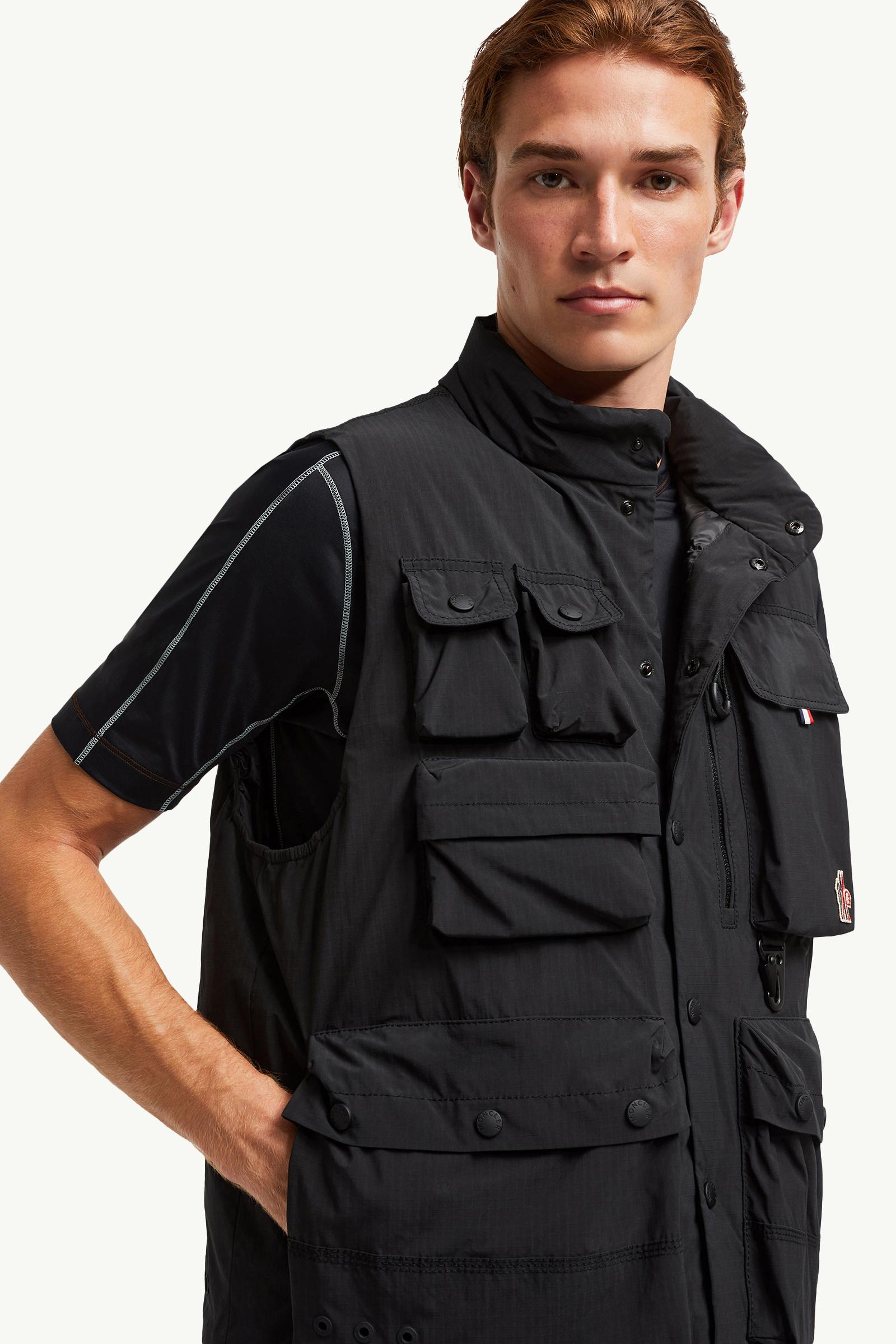 Tongass Down Field Gilet Men Black Moncler 1