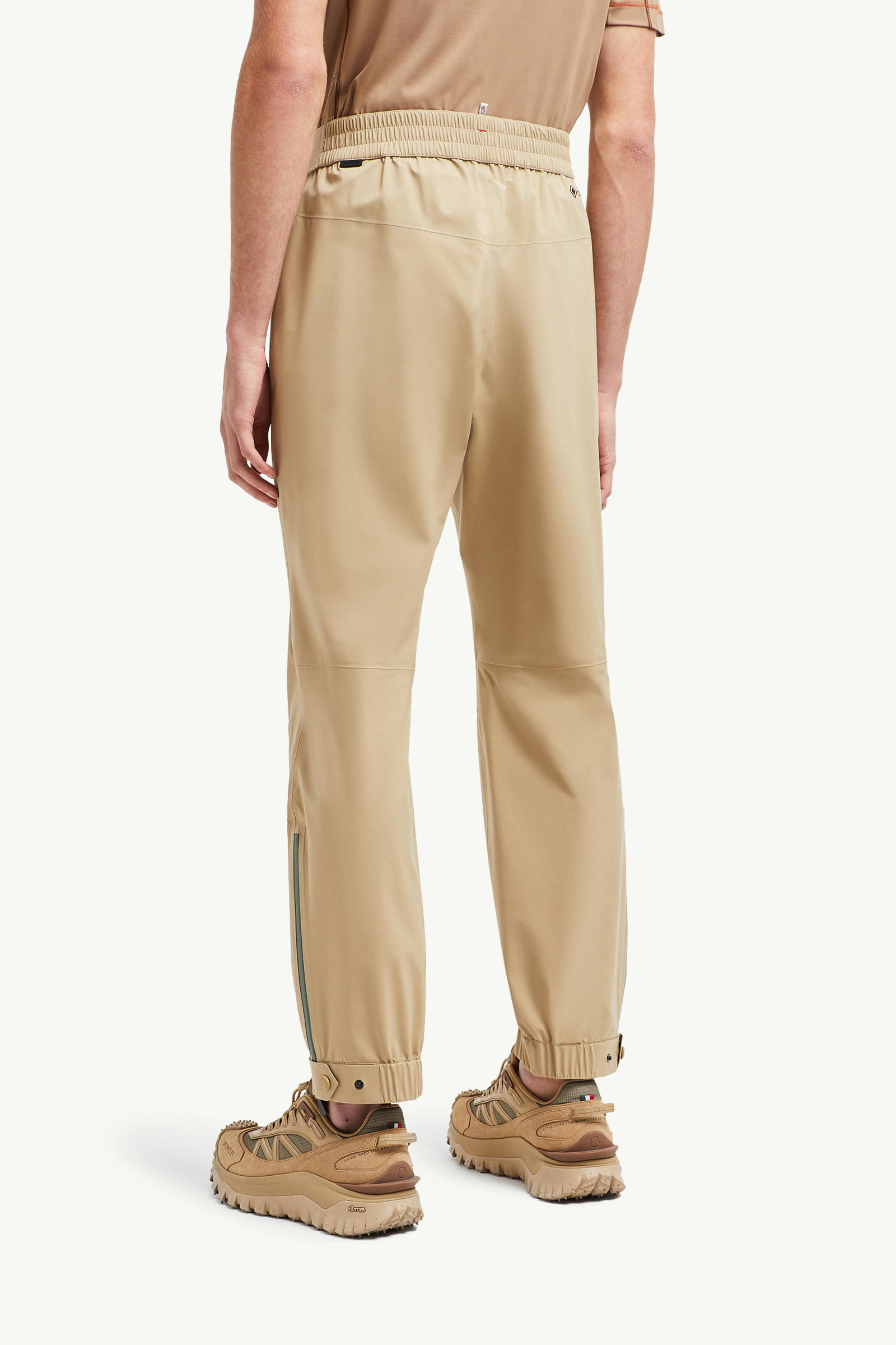 GORE-TEX Jogging Trousers Men Beige Moncler 4