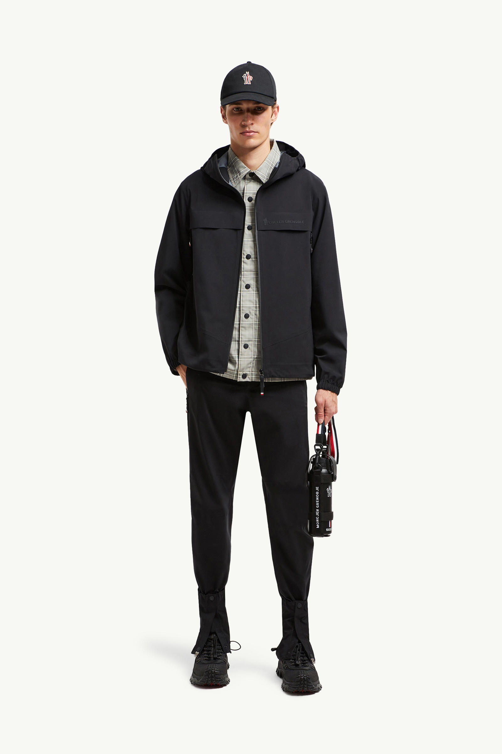 GORE-TEX Jogging Trousers Men Black Moncler 0