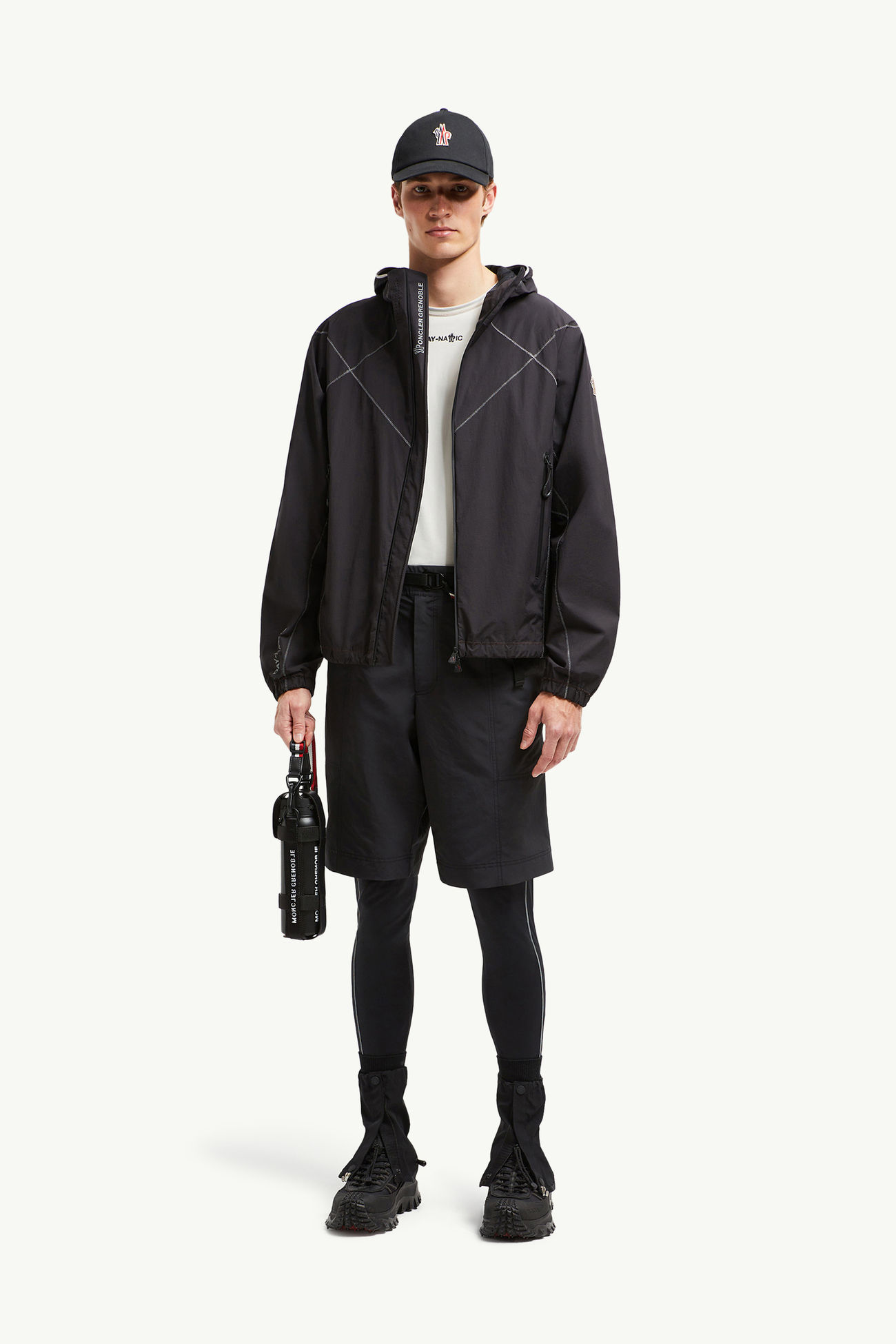 Technical Froissé Shorts Men Black Moncler 0