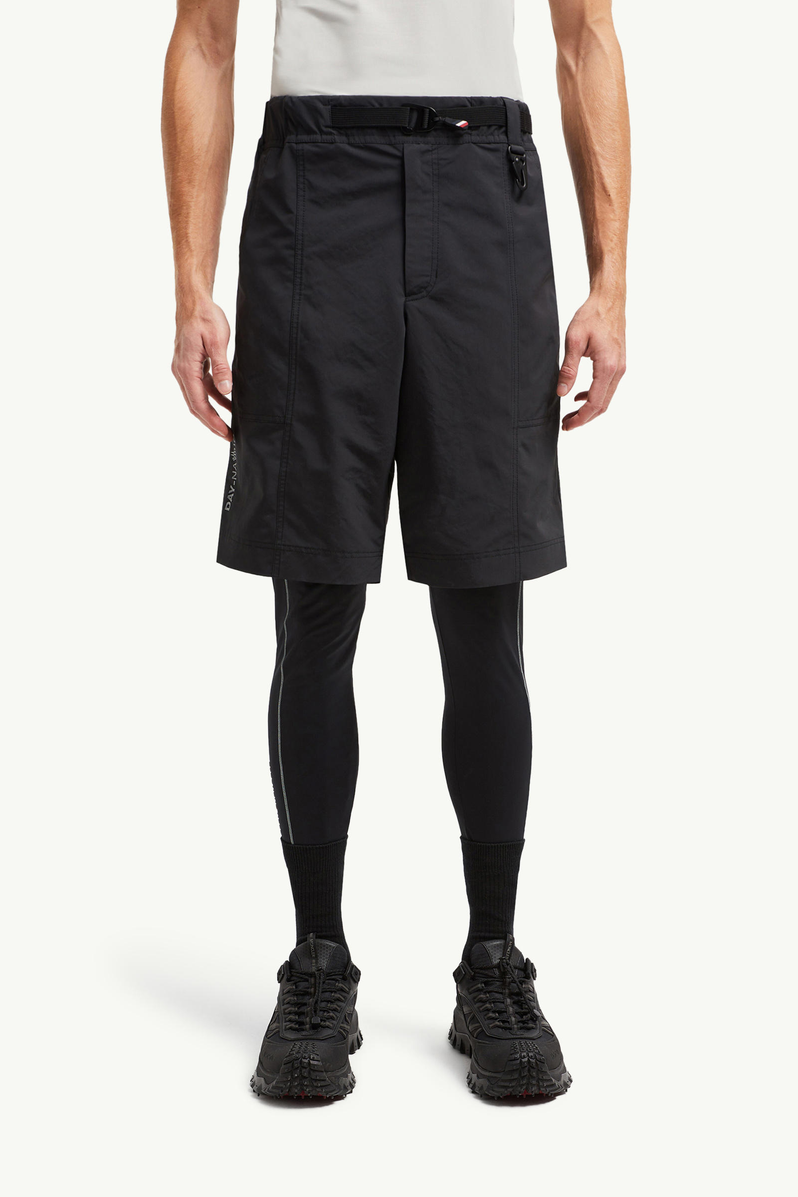 Shorts aus technischem Froissé Herren Schwarz Moncler 3